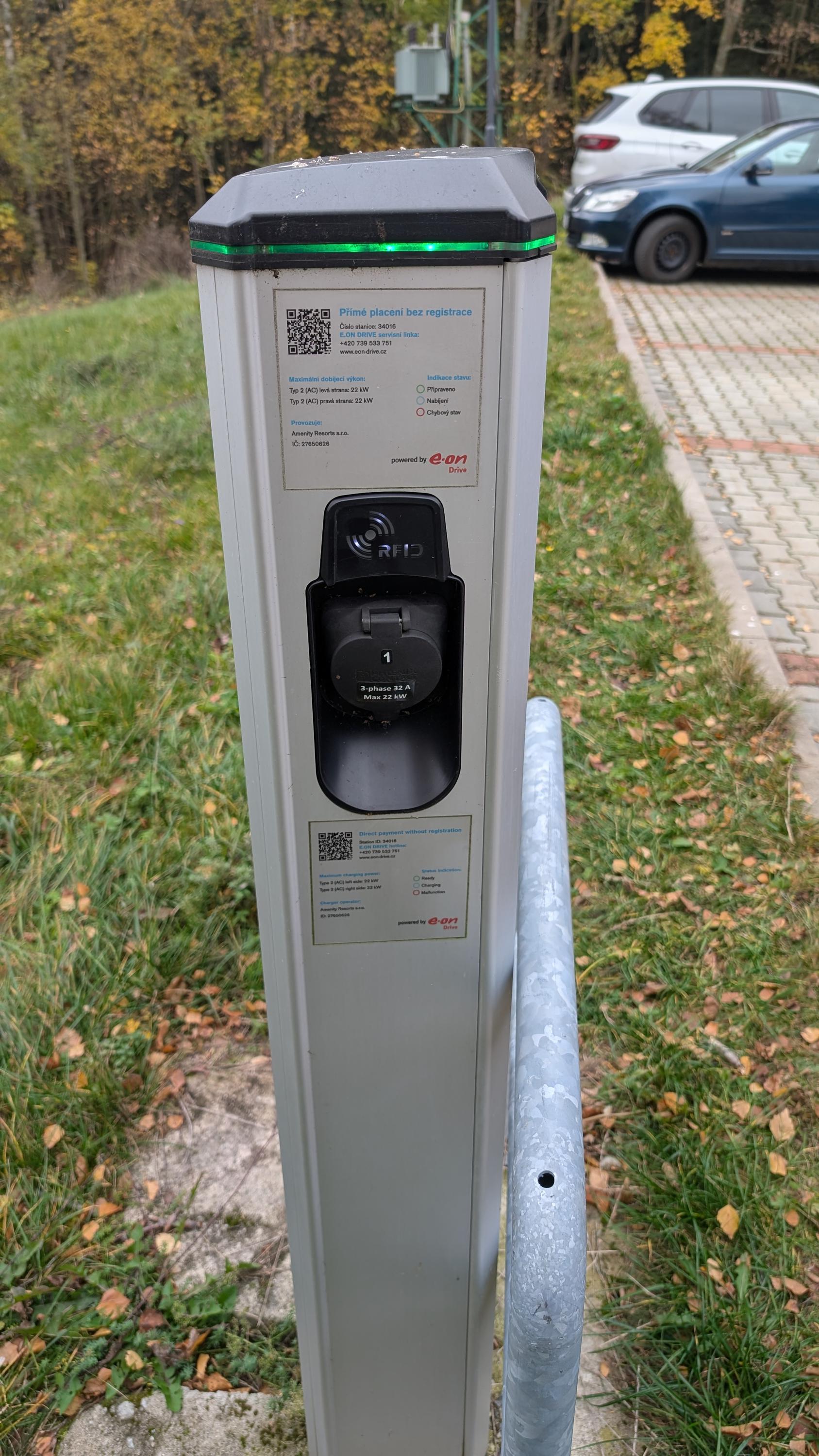 Dobíjecí stanice E.ON foto 2