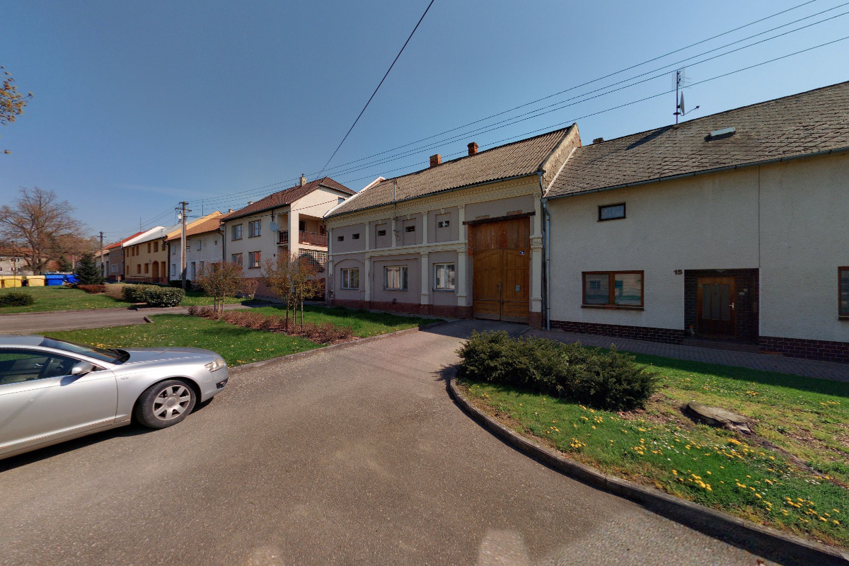 Autopůjčovna Pavel Adamík