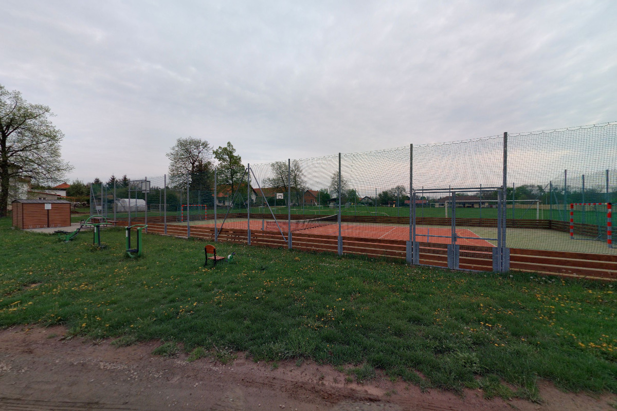 Víceúčelové hřiště Jeníkovice