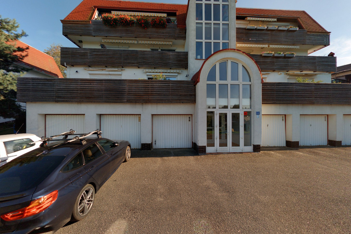 De facto Consulting, s.r.o.