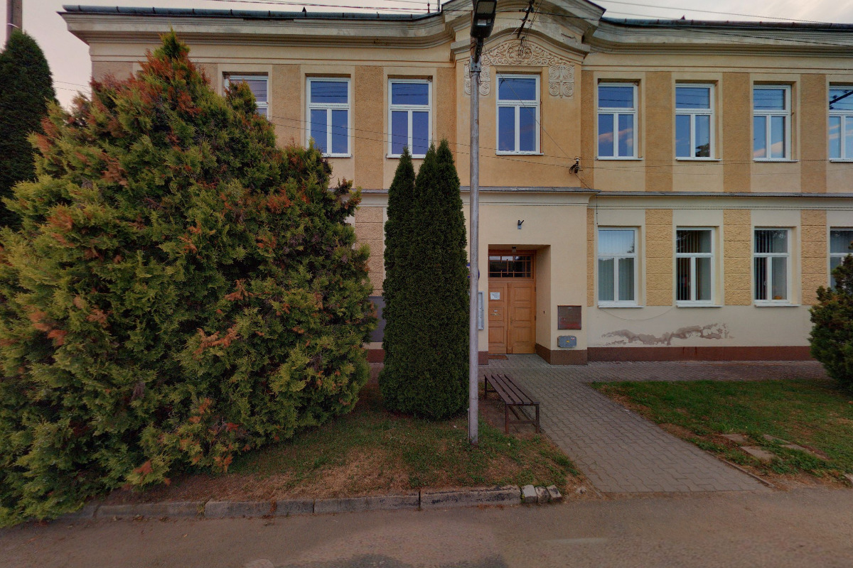 Kožušice - obecní úřad foto 2