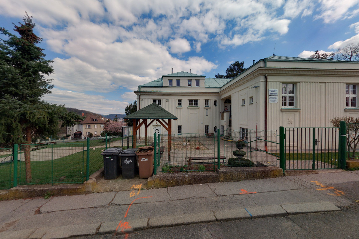 ZŠ Děčín VI, Na Stráni