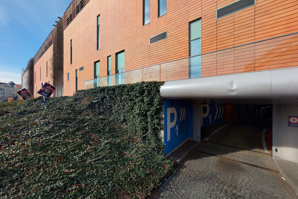 Raiffeisenbank - bankomat