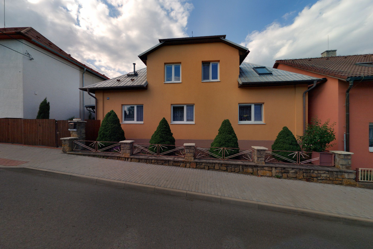 Vlasové studio - Zuzana Oškerová