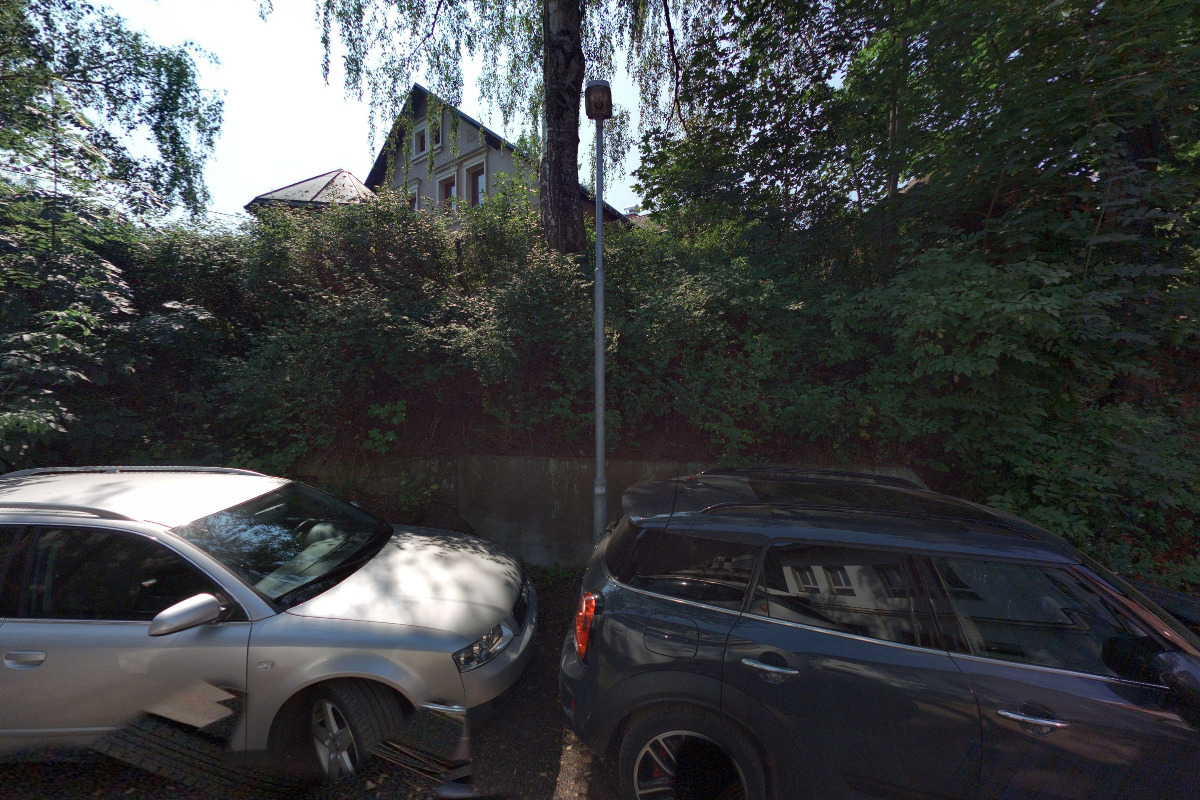 H.H. Holding group v.o.s.