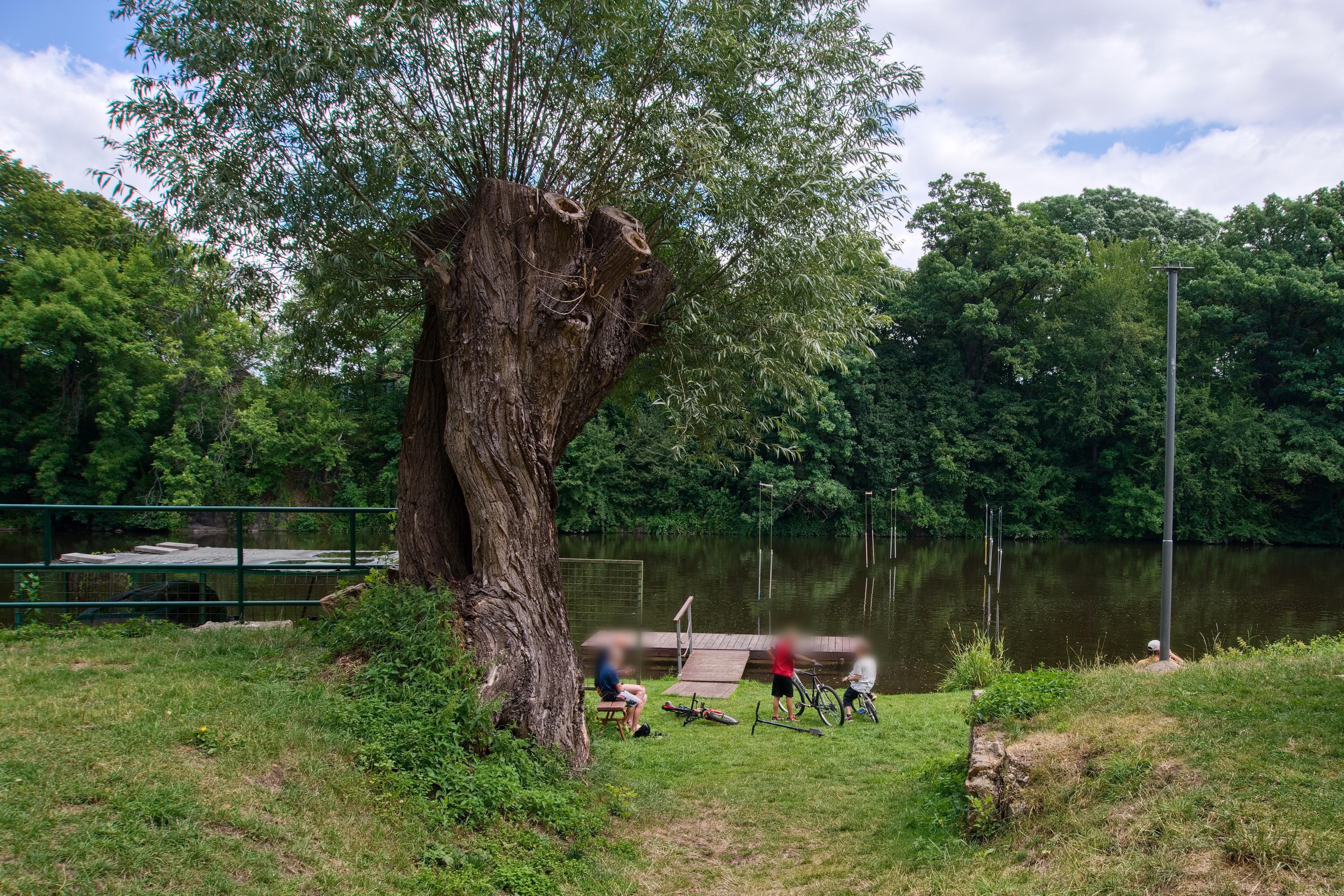 DRONTE OHŘE, s.r.o.