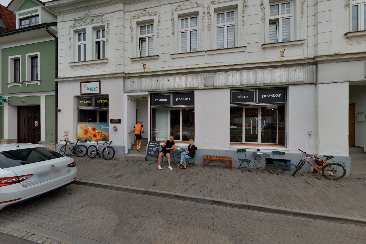 prostor kavárna a bistro