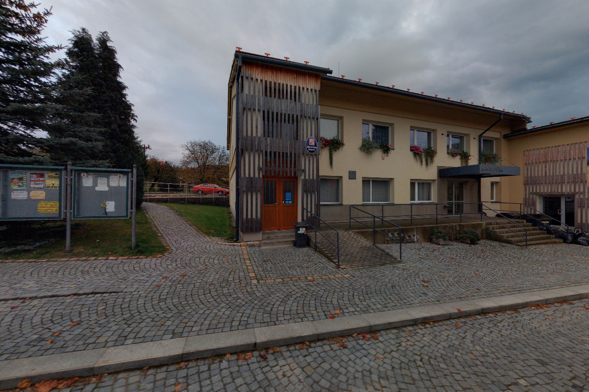 Bozkov - obecní úřad foto 4