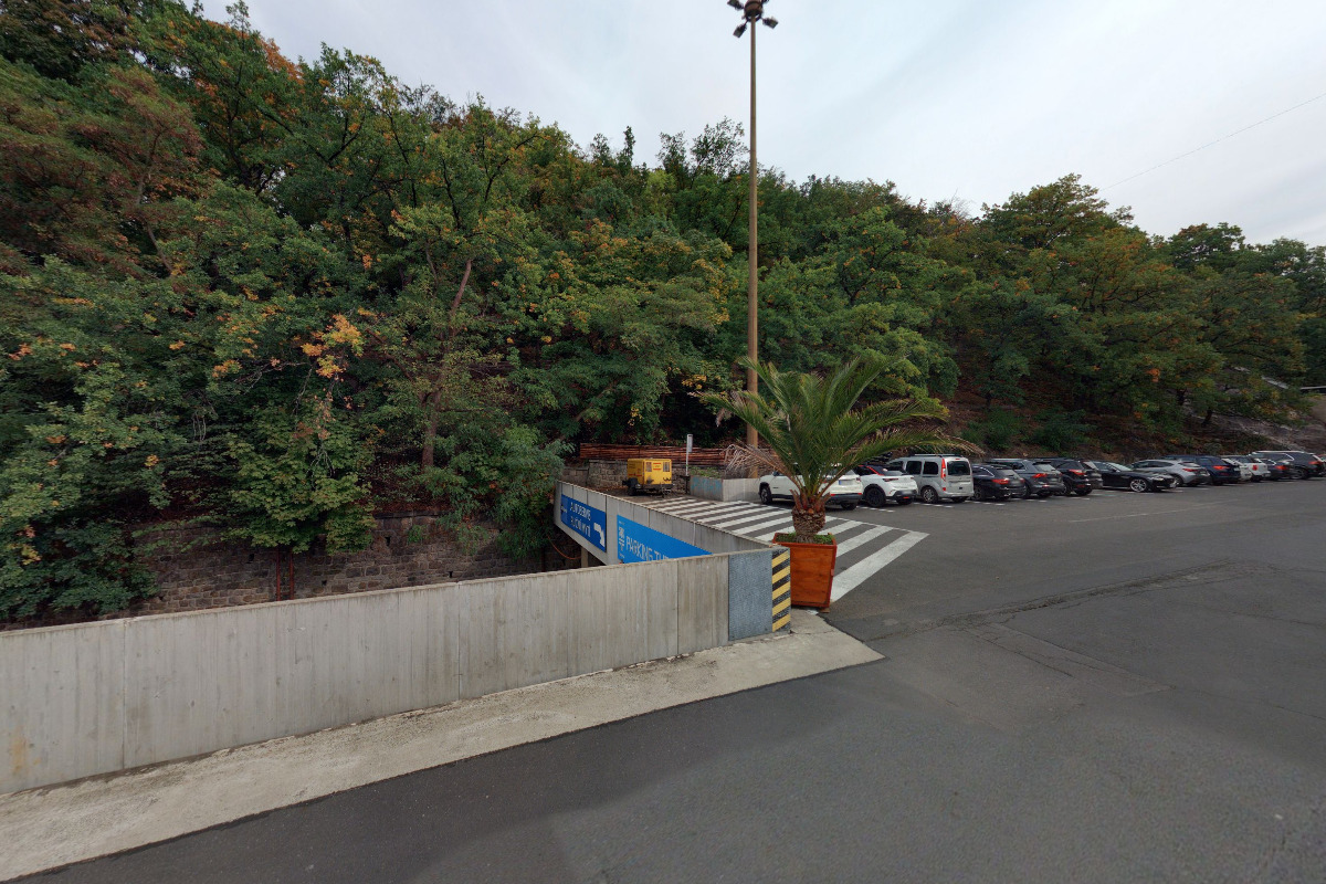 Nabíjecí stanice ČEZ