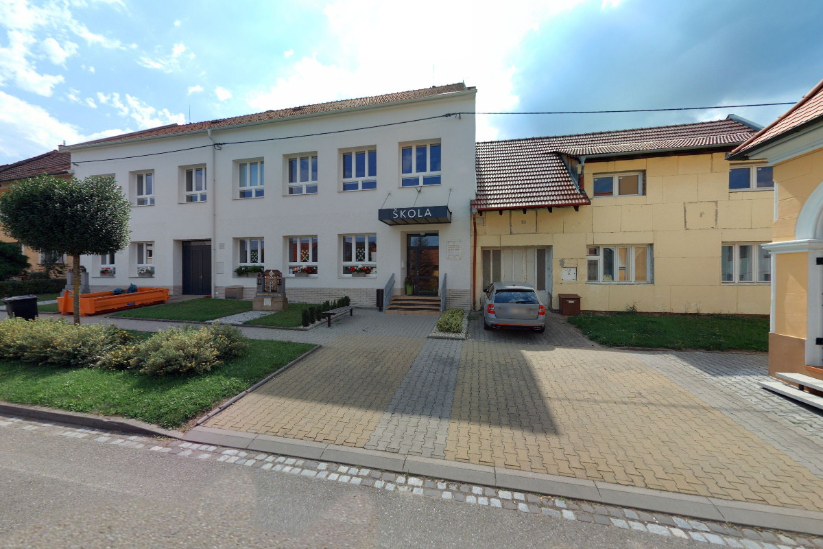 Základní škola a Mateřská škola, Podolí