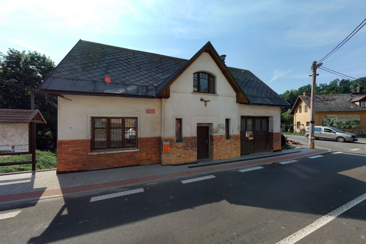 Místní lidová knihovna Háje nad Jizerou foto 2