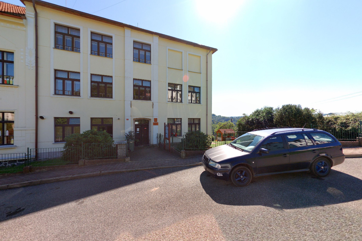 Knihovna Benešov u Semil