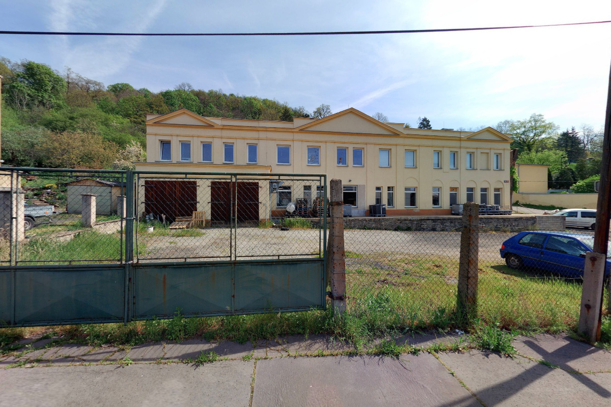 AVAROS s.r.o. - údržba zeleně foto 2