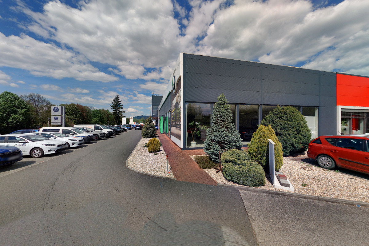 Nabíjecí stanice - Autocentrum Lukáš s.r.o.