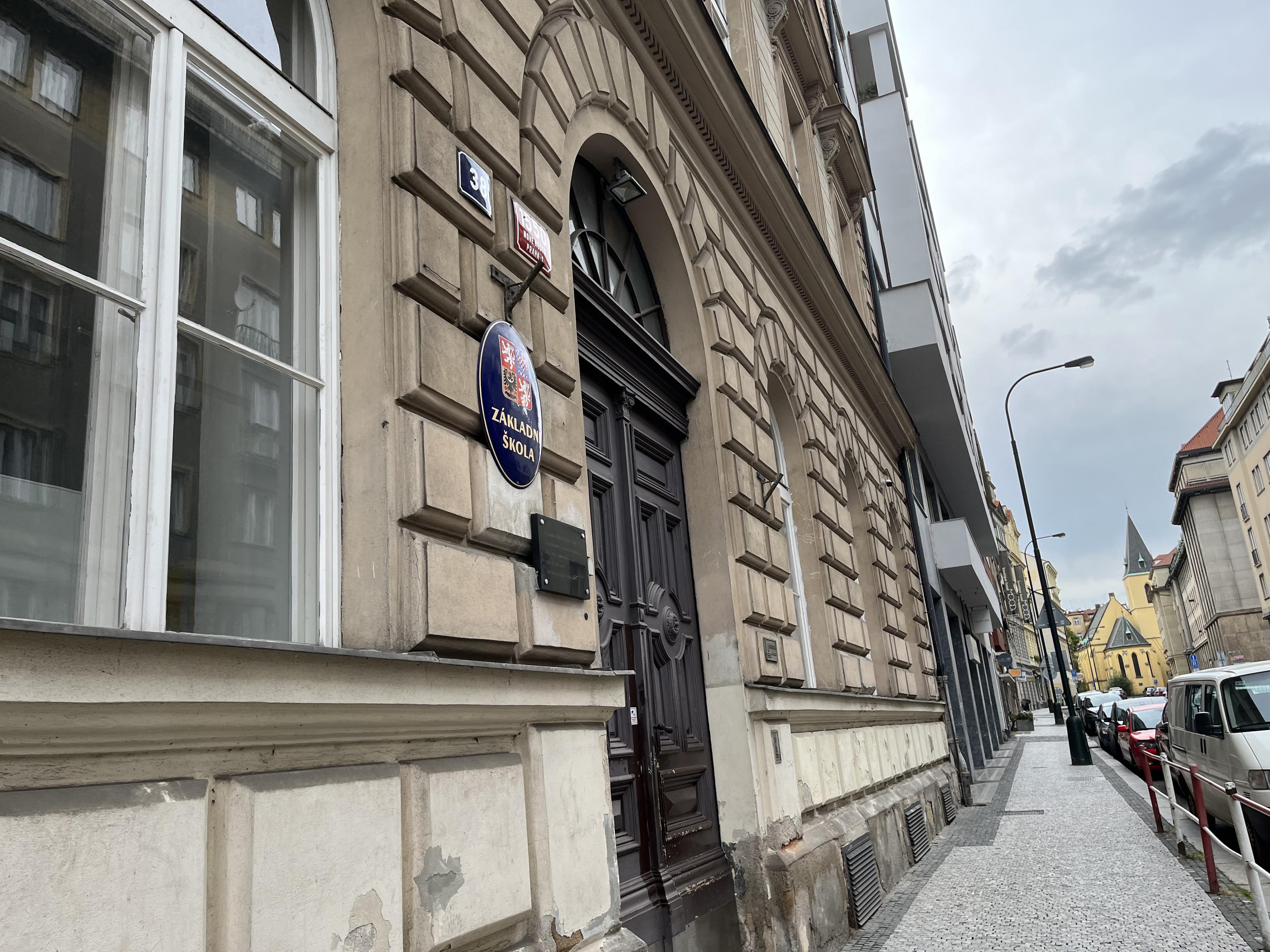 ZŠ J. Gutha-Jarkovského, Klimentská foto 3