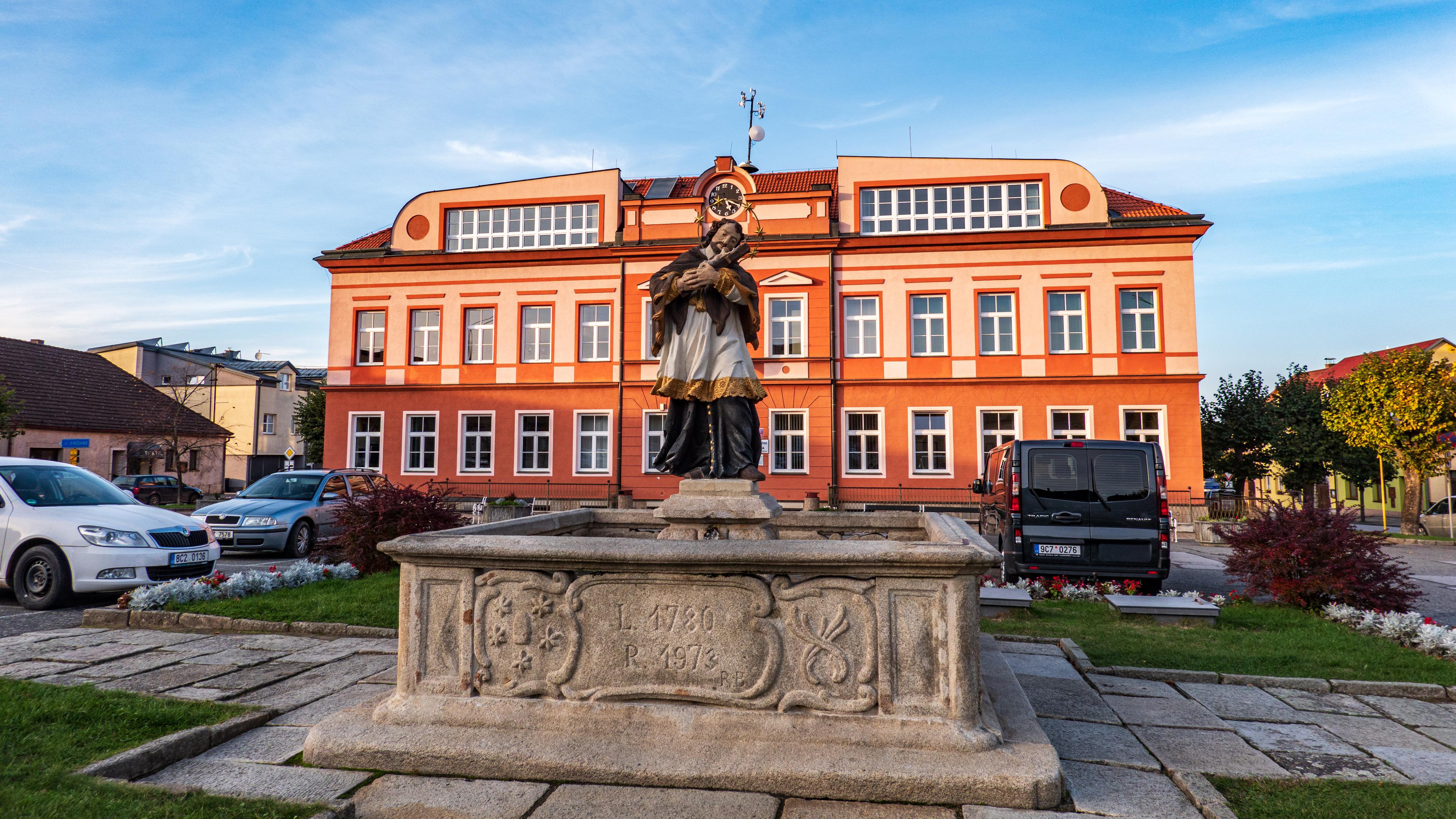 Základní škola Sira Nicholase Wintona Kunžak foto 2