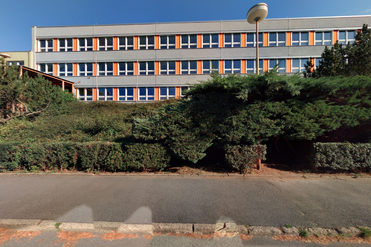 ZŠ a MŠ Jílové, Školní foto 3