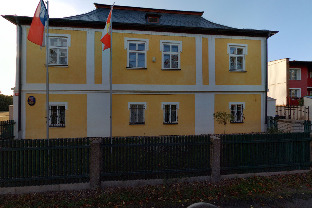 Nové Sedlo - obecní úřad foto 3