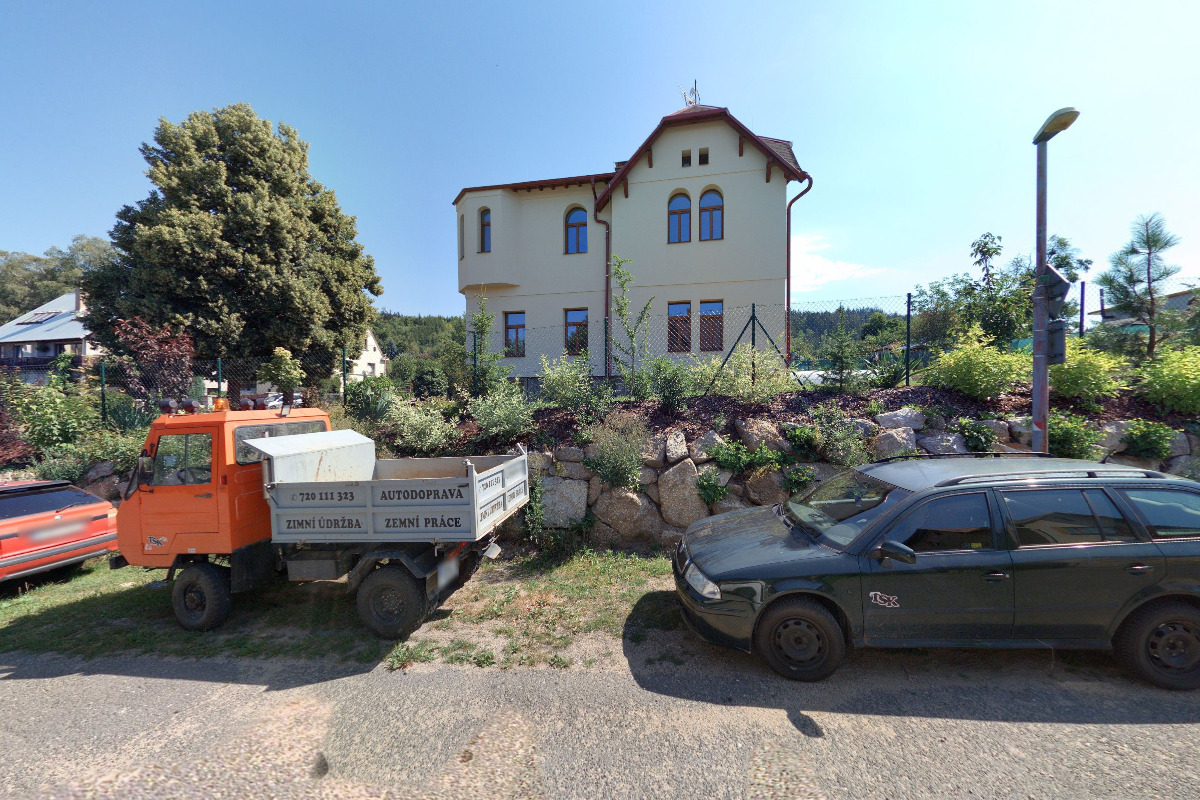 PLATINUM SEVEN, s.r.o.