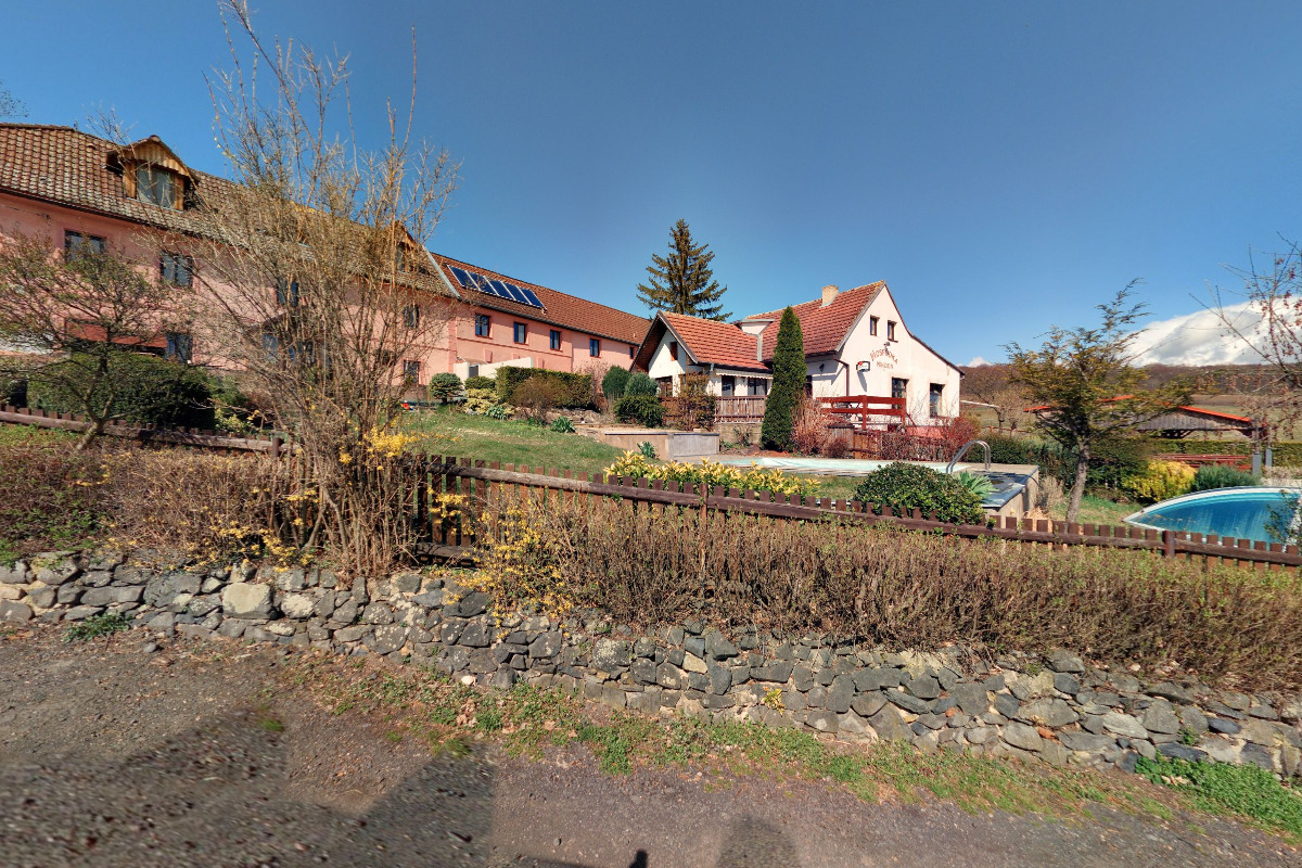 Nabíjecí stanice Penzion Kocourov foto 3