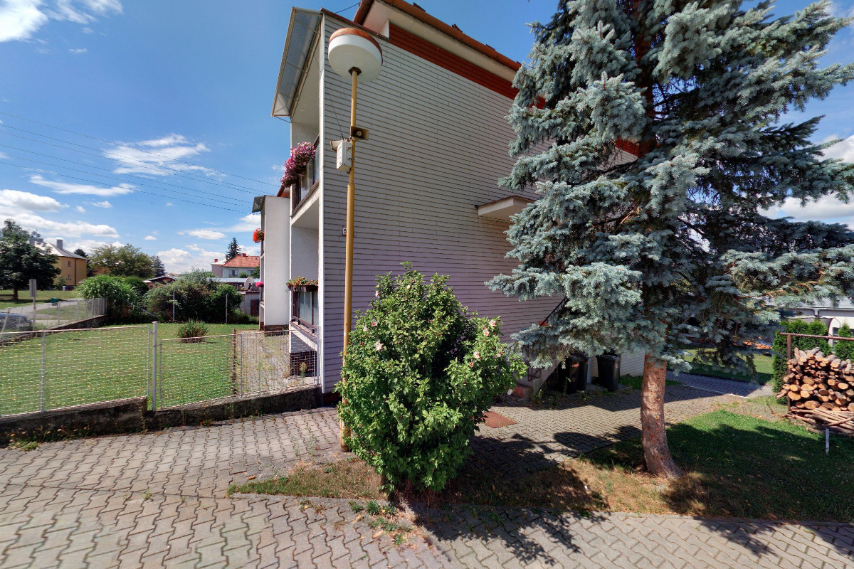 MASÁŽE NA DOTEK - Lucie Urbaníková