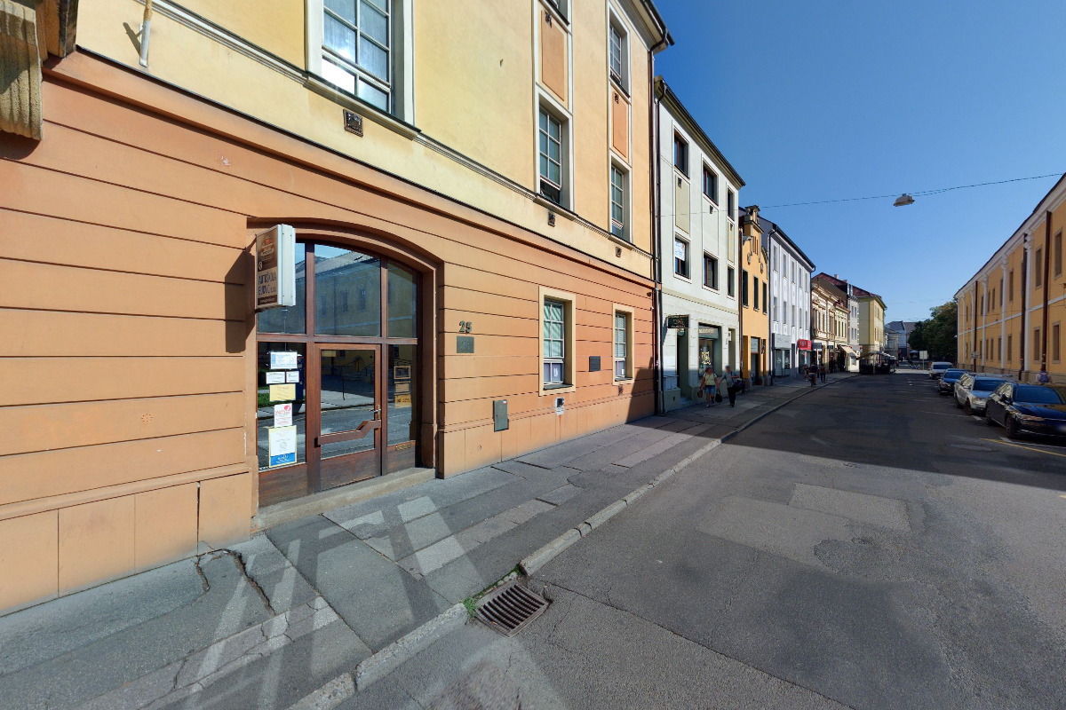 Autopůjčovna Uherské Hradiště foto 5