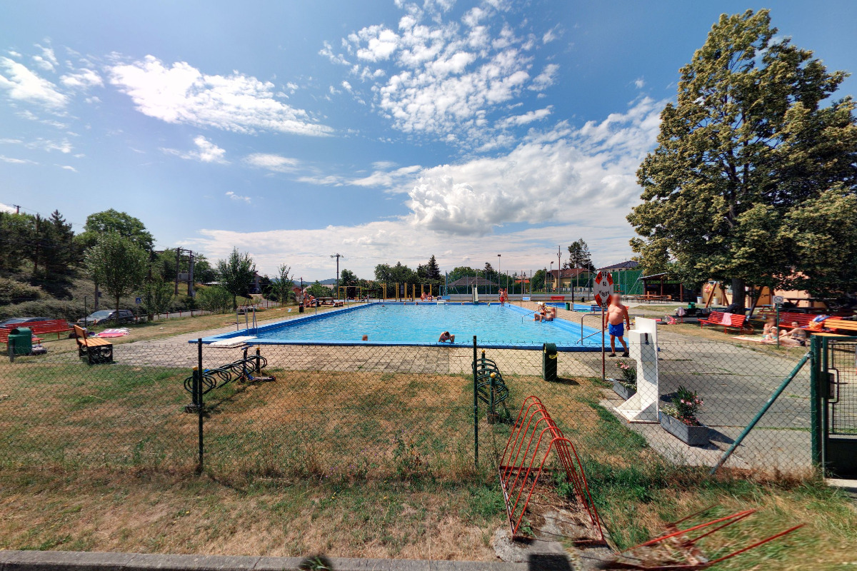 Koupaliště Lukoveček