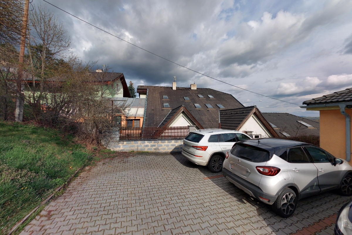 Kavárnička pod lesem