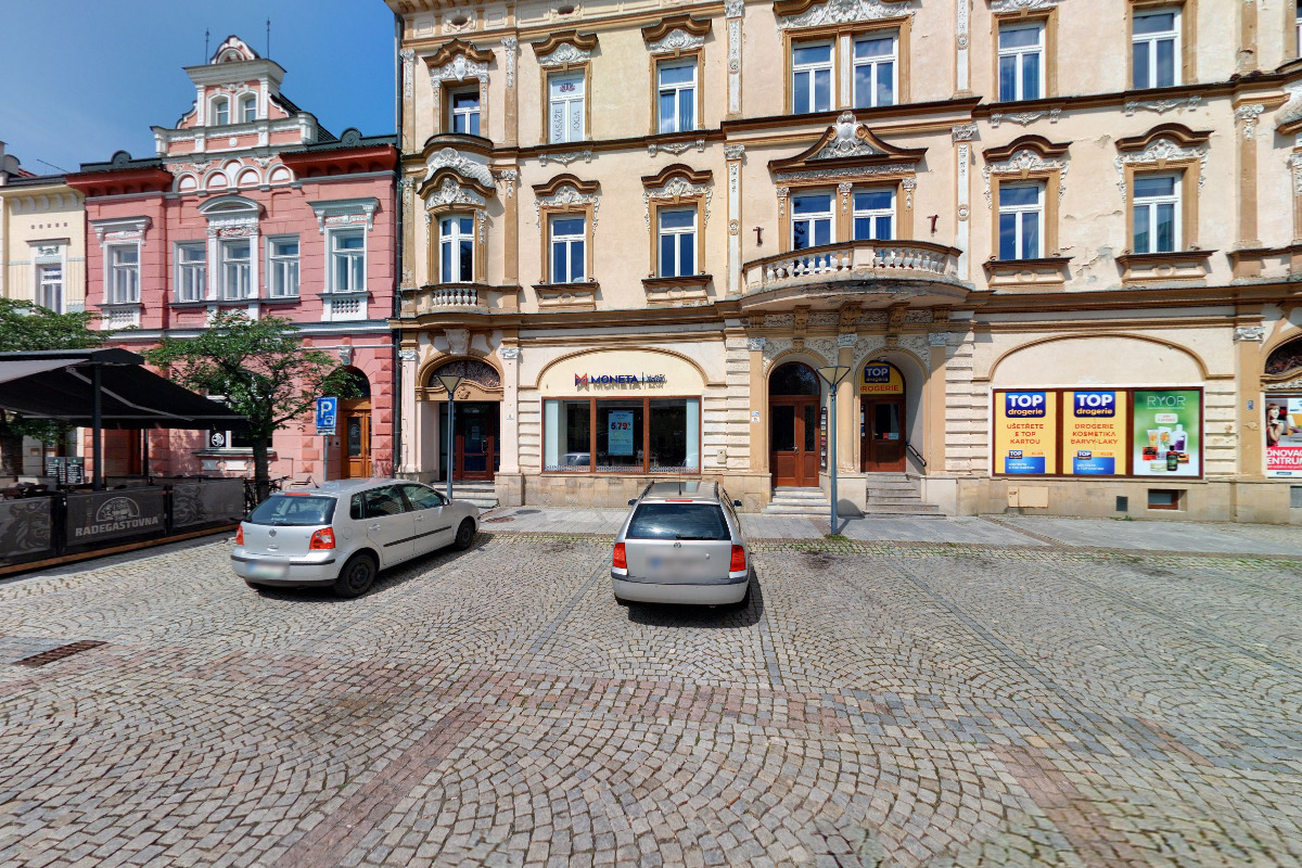 Privátní a korporátní finance - Ing. Petr Uhřík