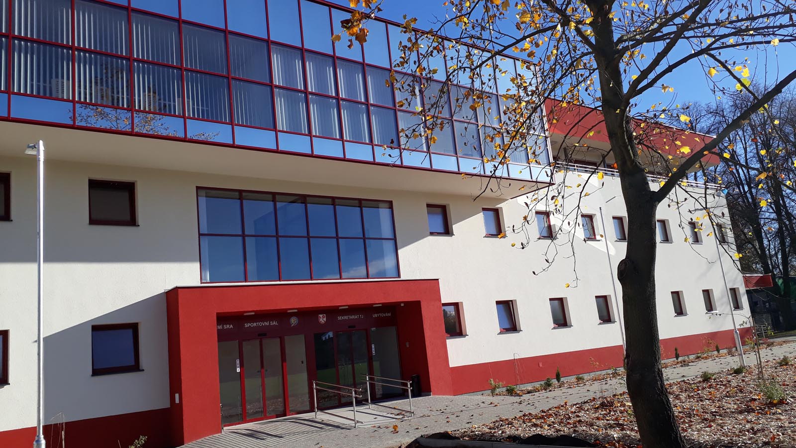 Bc. Jiří Marek - velkoformátové zasklívání foto 5