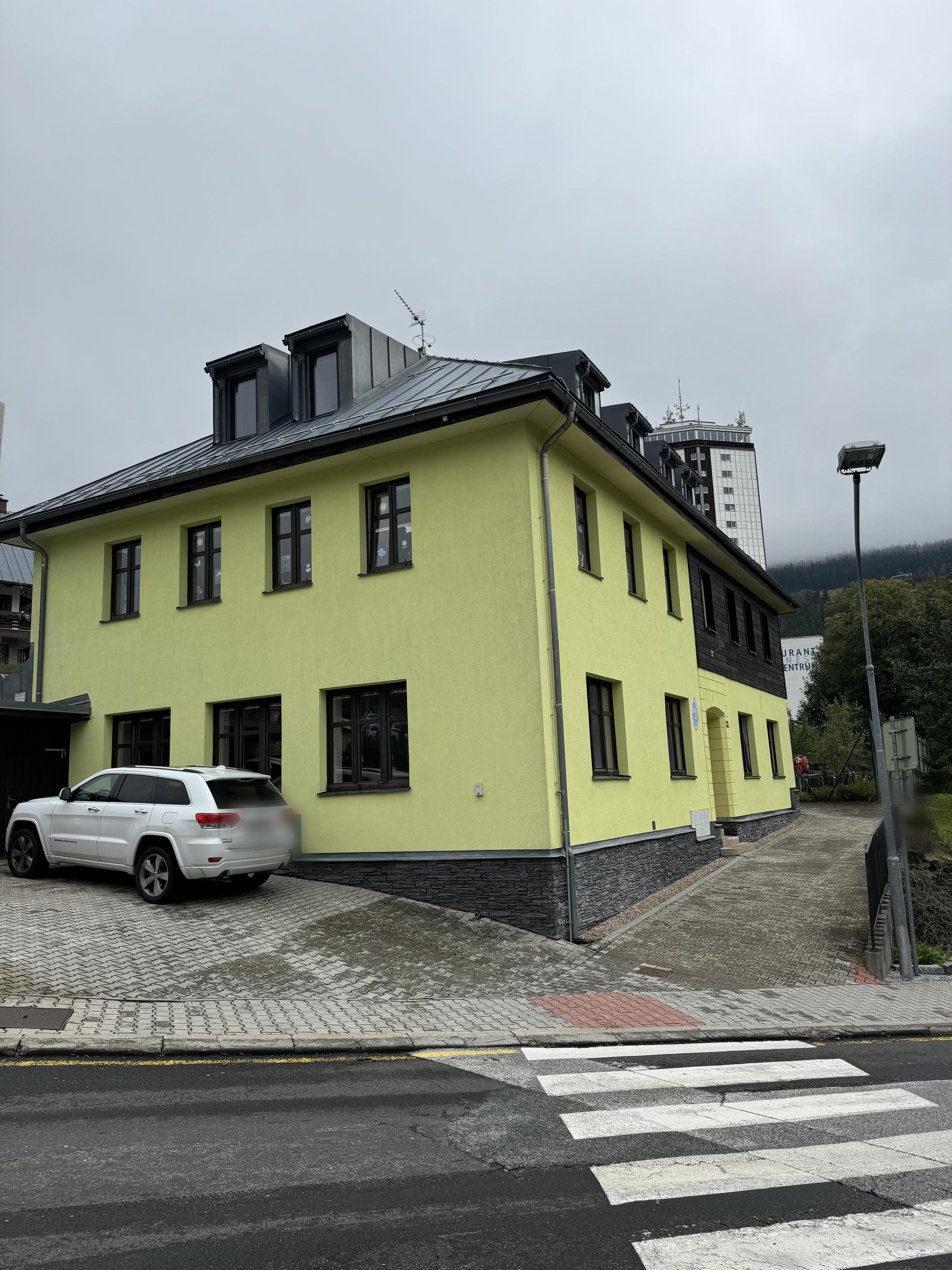 ZŠ a MŠ Pec pod Sněžkou foto 3