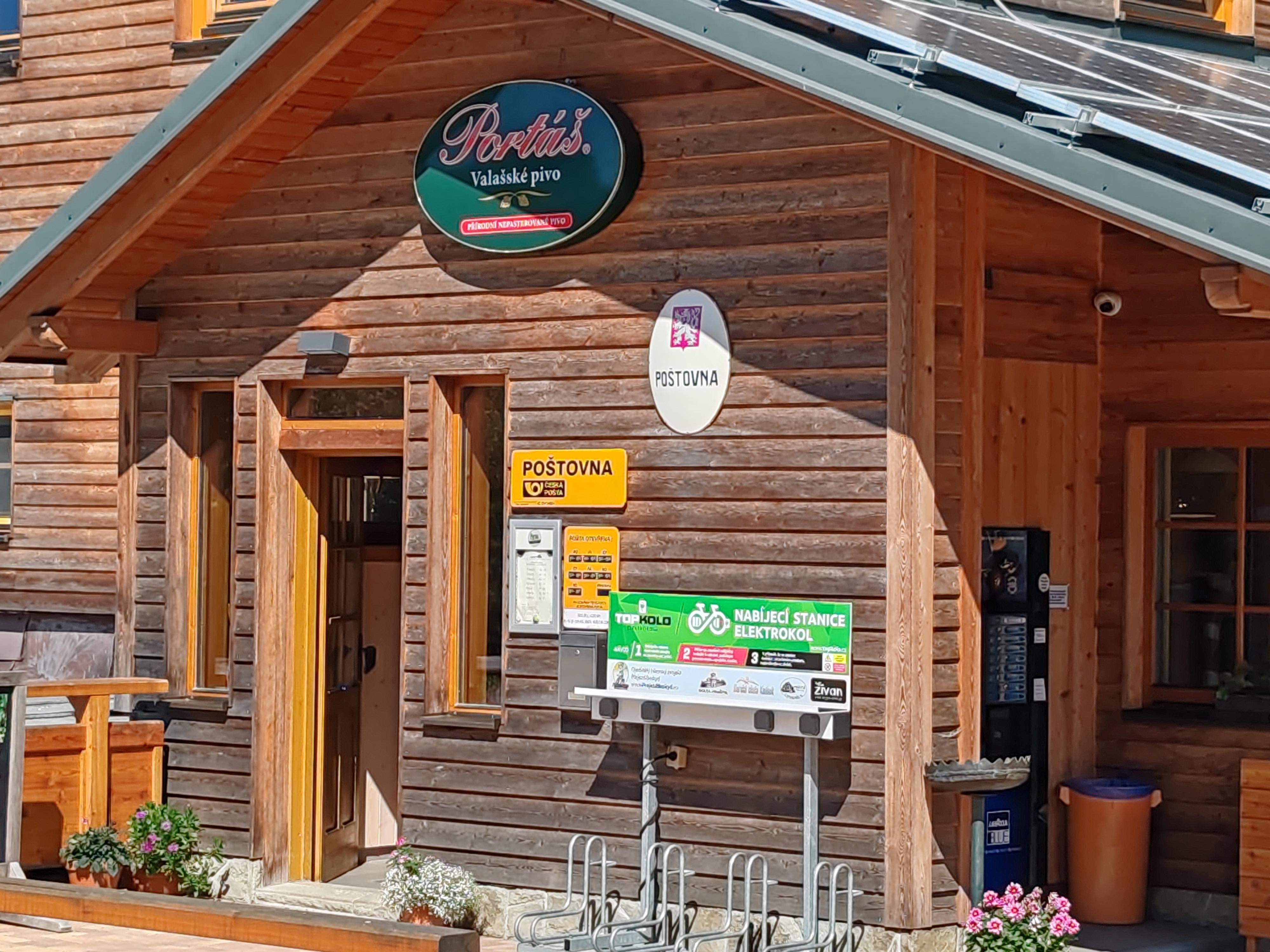 Horský hotel Portáš - nabíjecí stanice foto 4