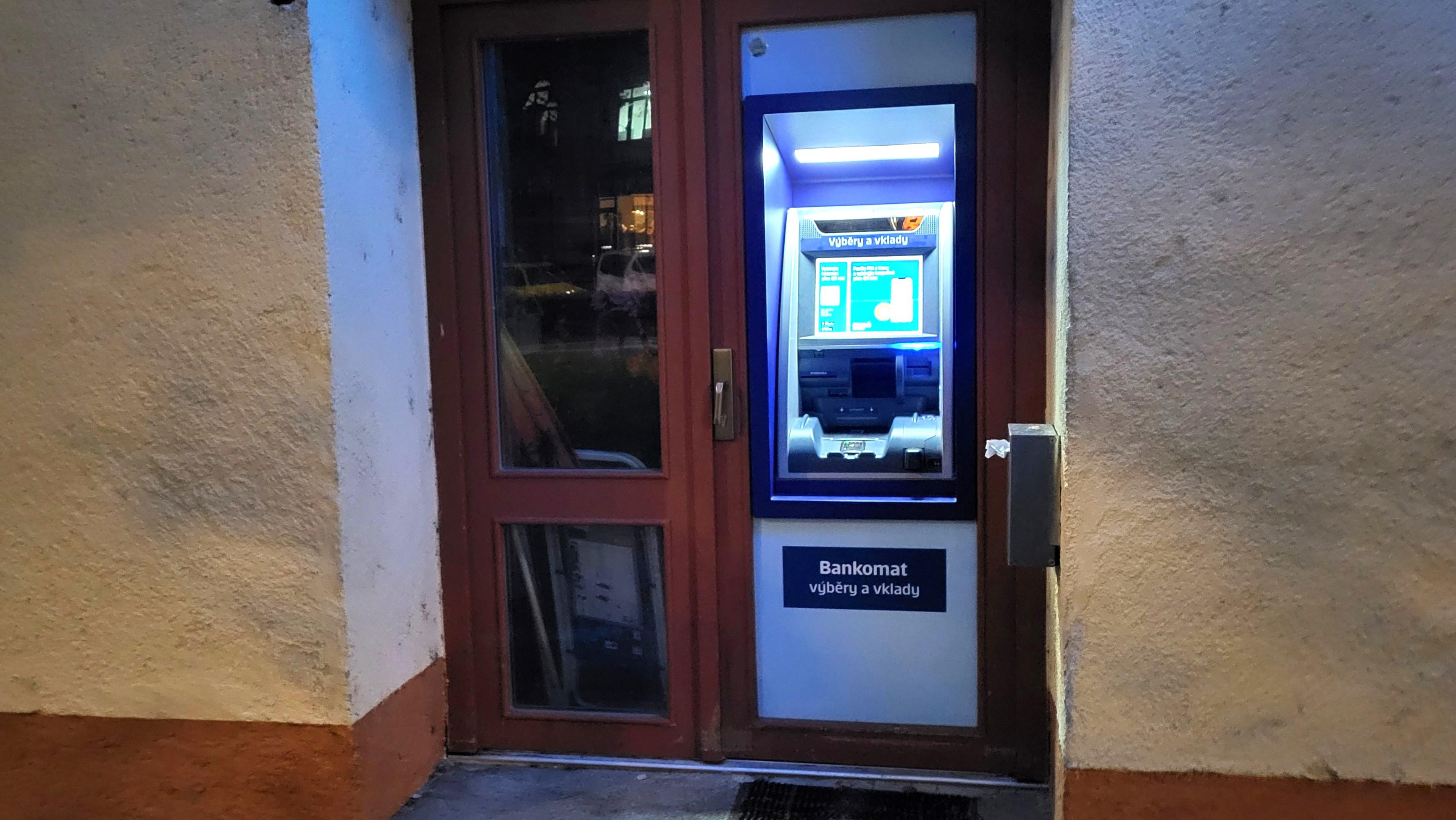 Bankomat České spořitelny