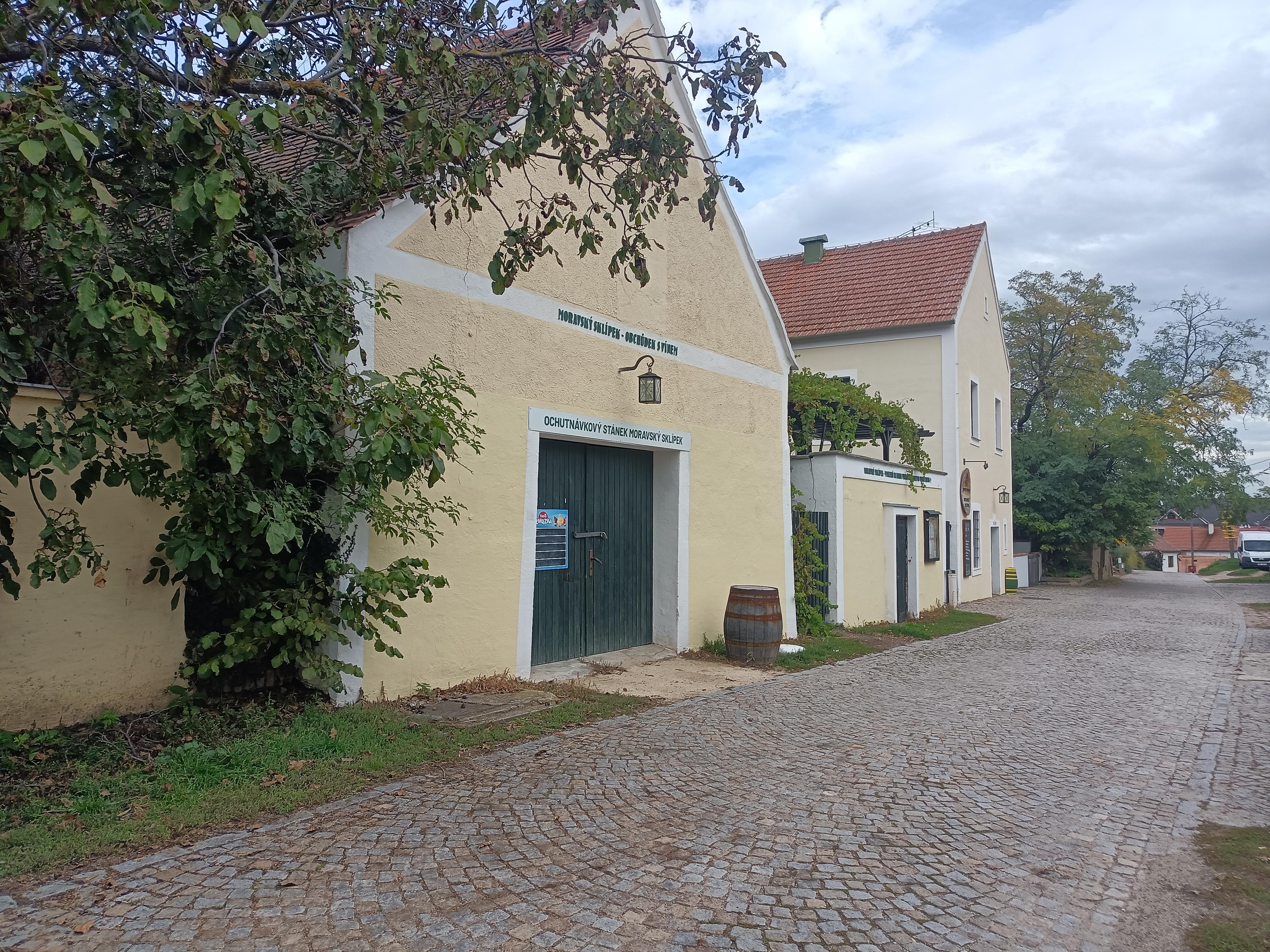 Restaurace Moravský sklípek foto 2