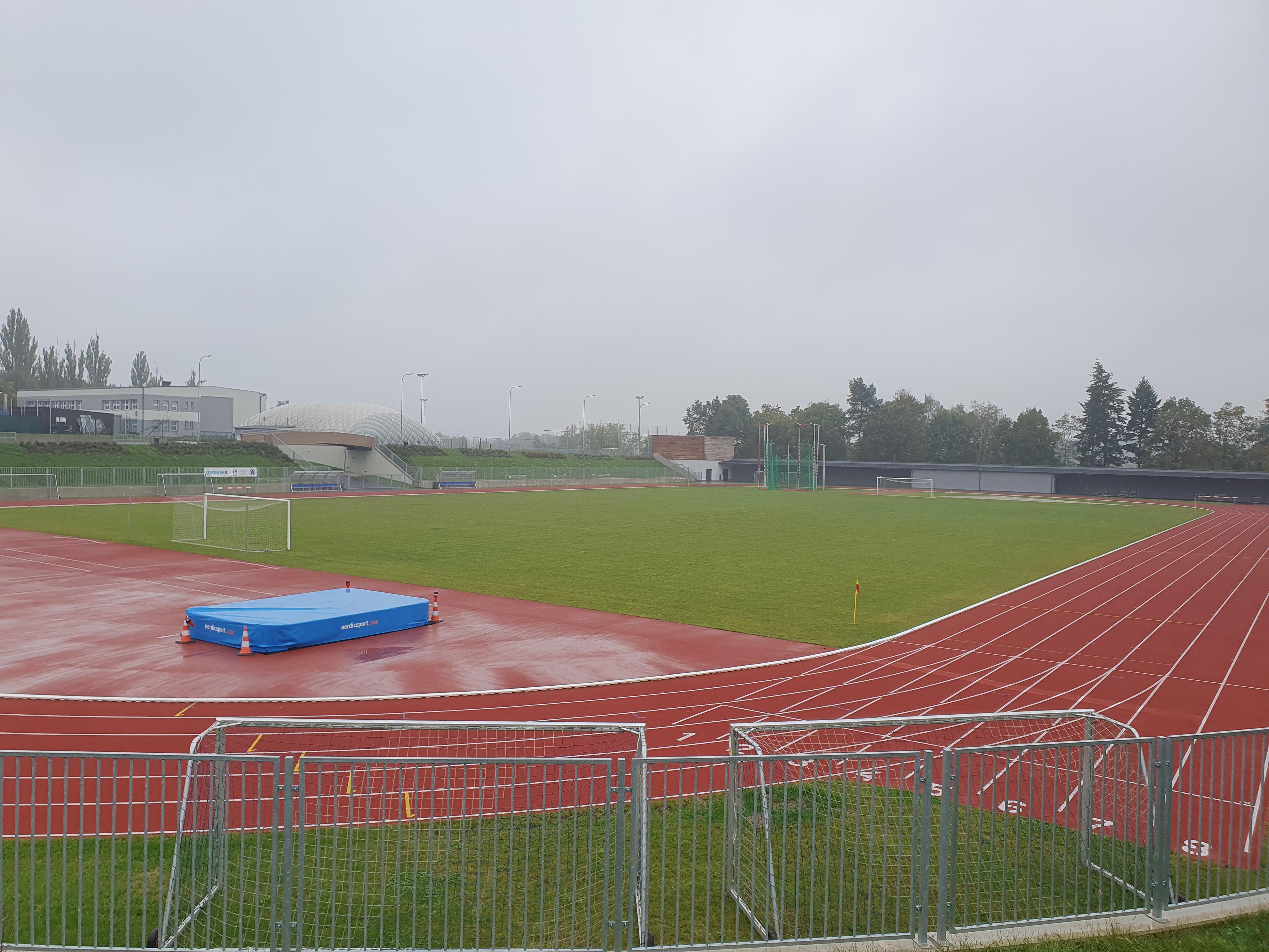 Sportovní areál Poruba foto 3