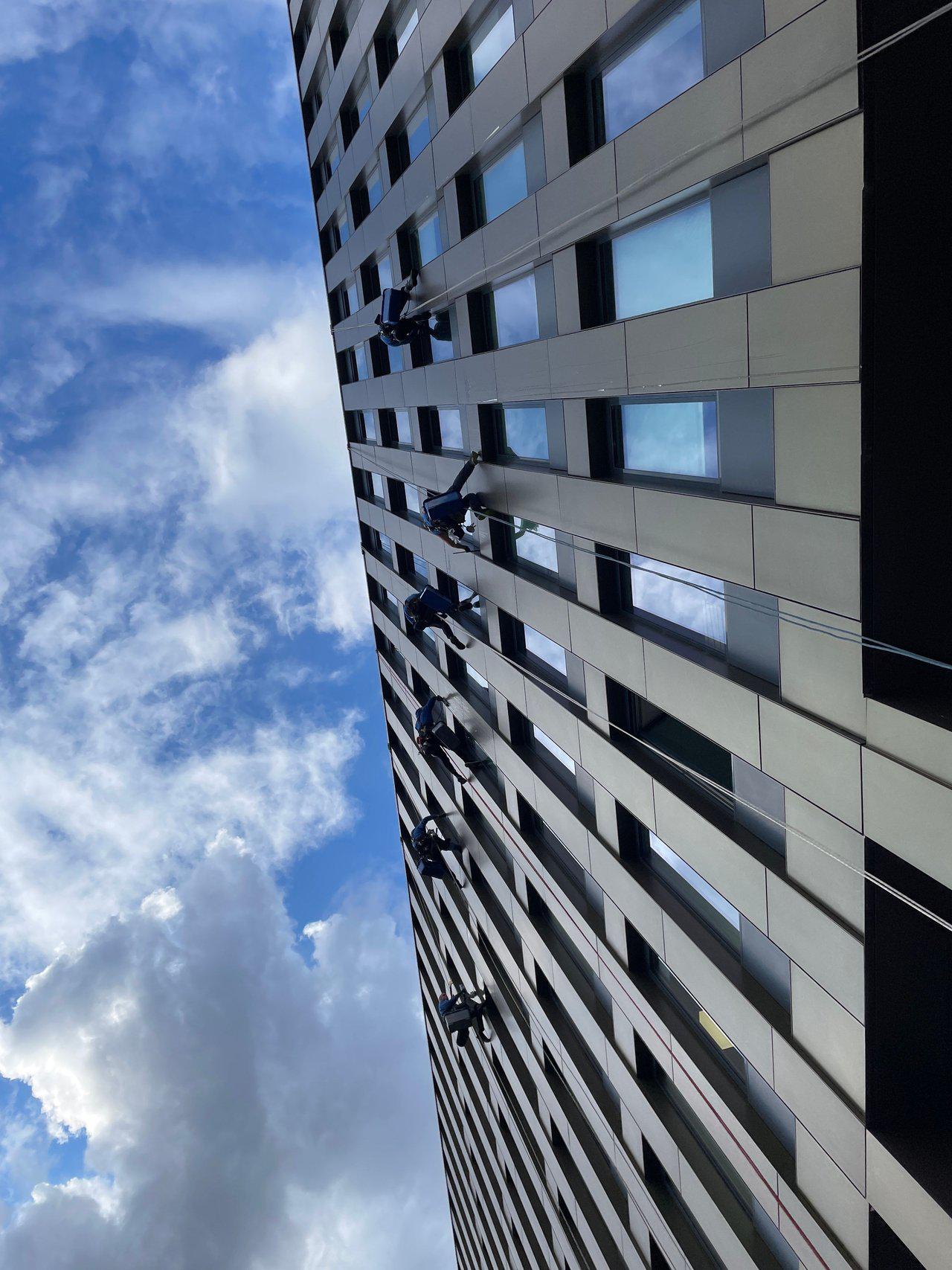 COLORS Autopůjčovna Praha s.r.o. foto 2