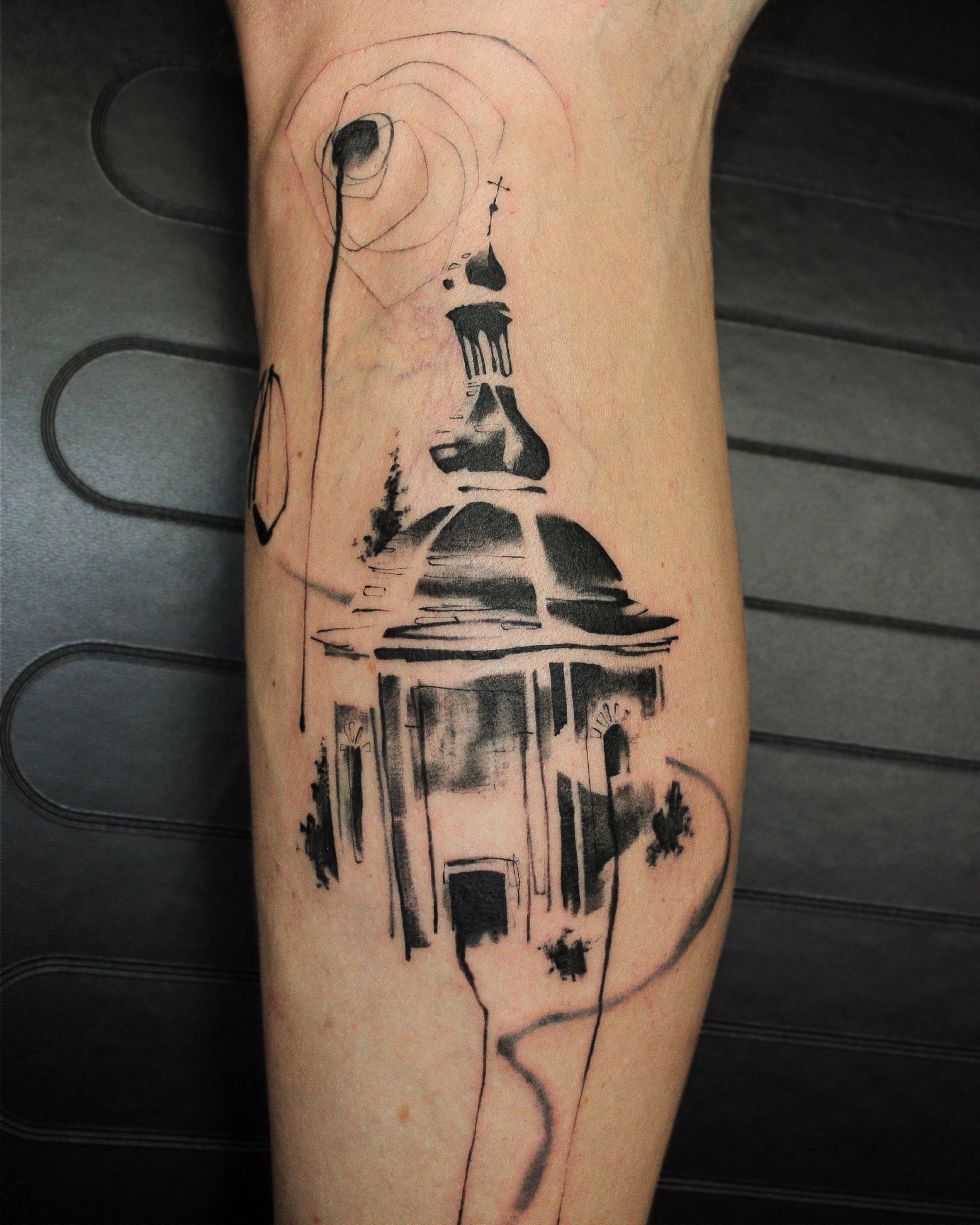 Ufon Tattoo foto 4