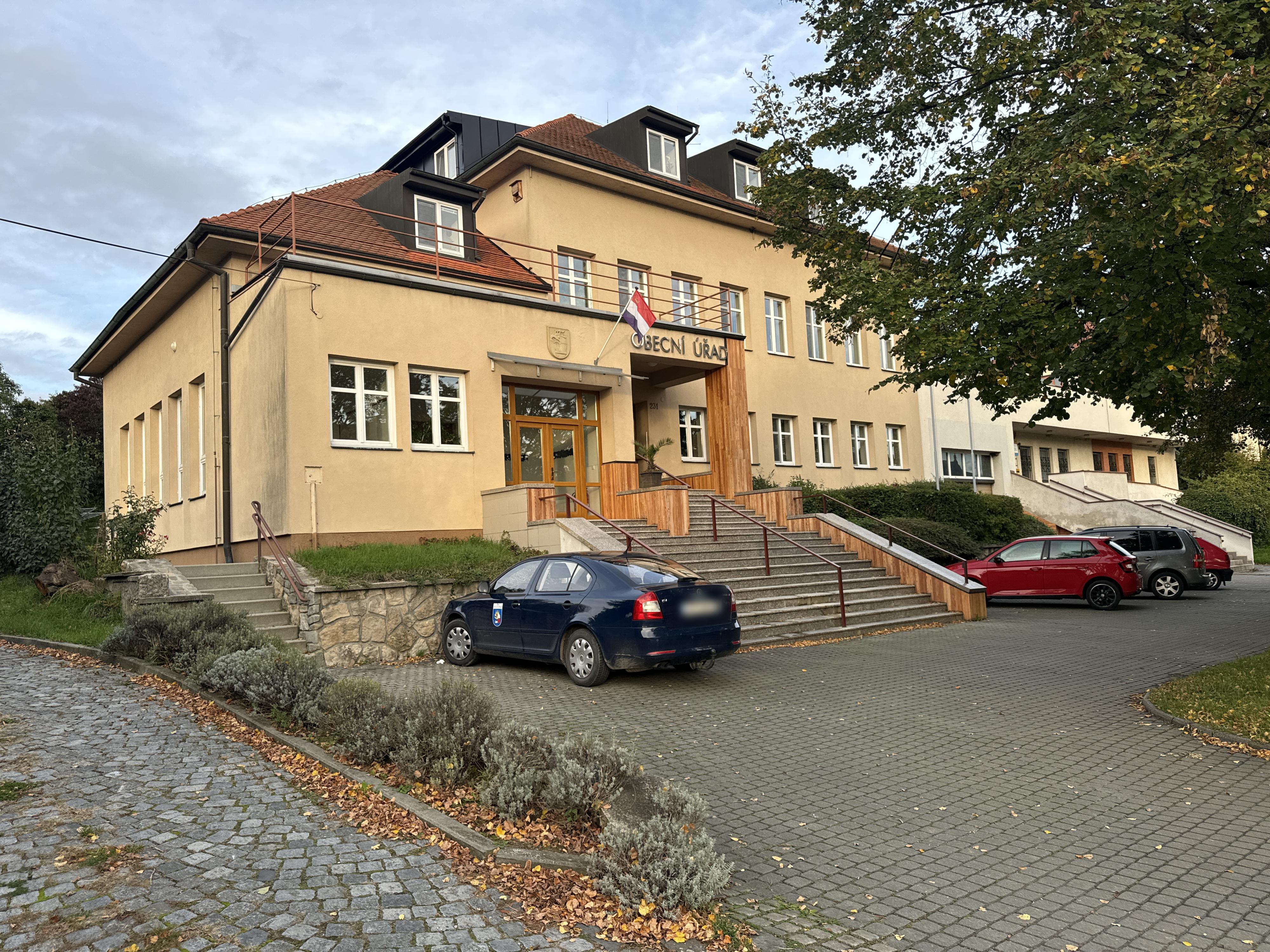 Velehrad - obecní úřad foto 3