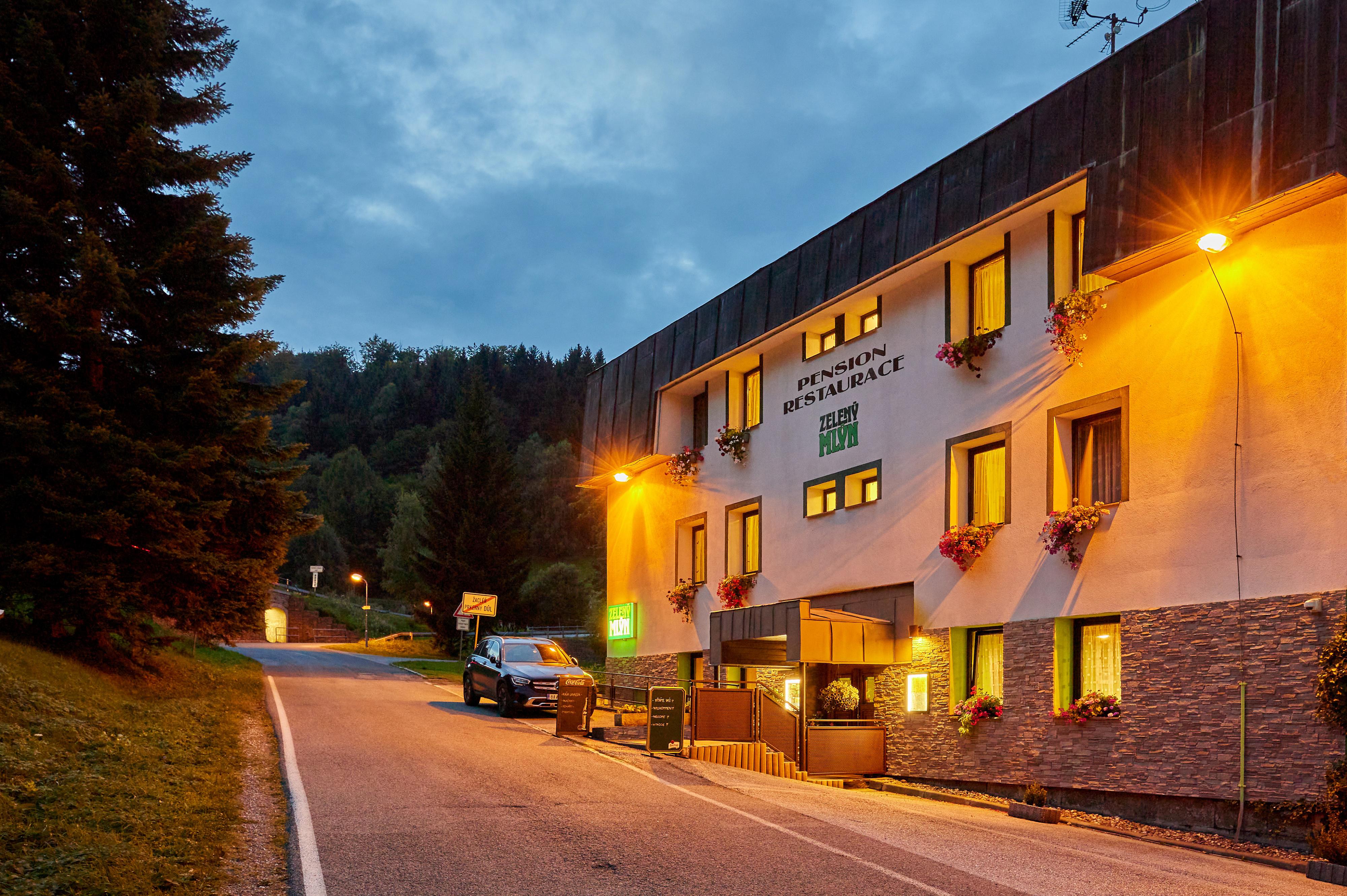 Pension & Restaurace Zelený Mlýn