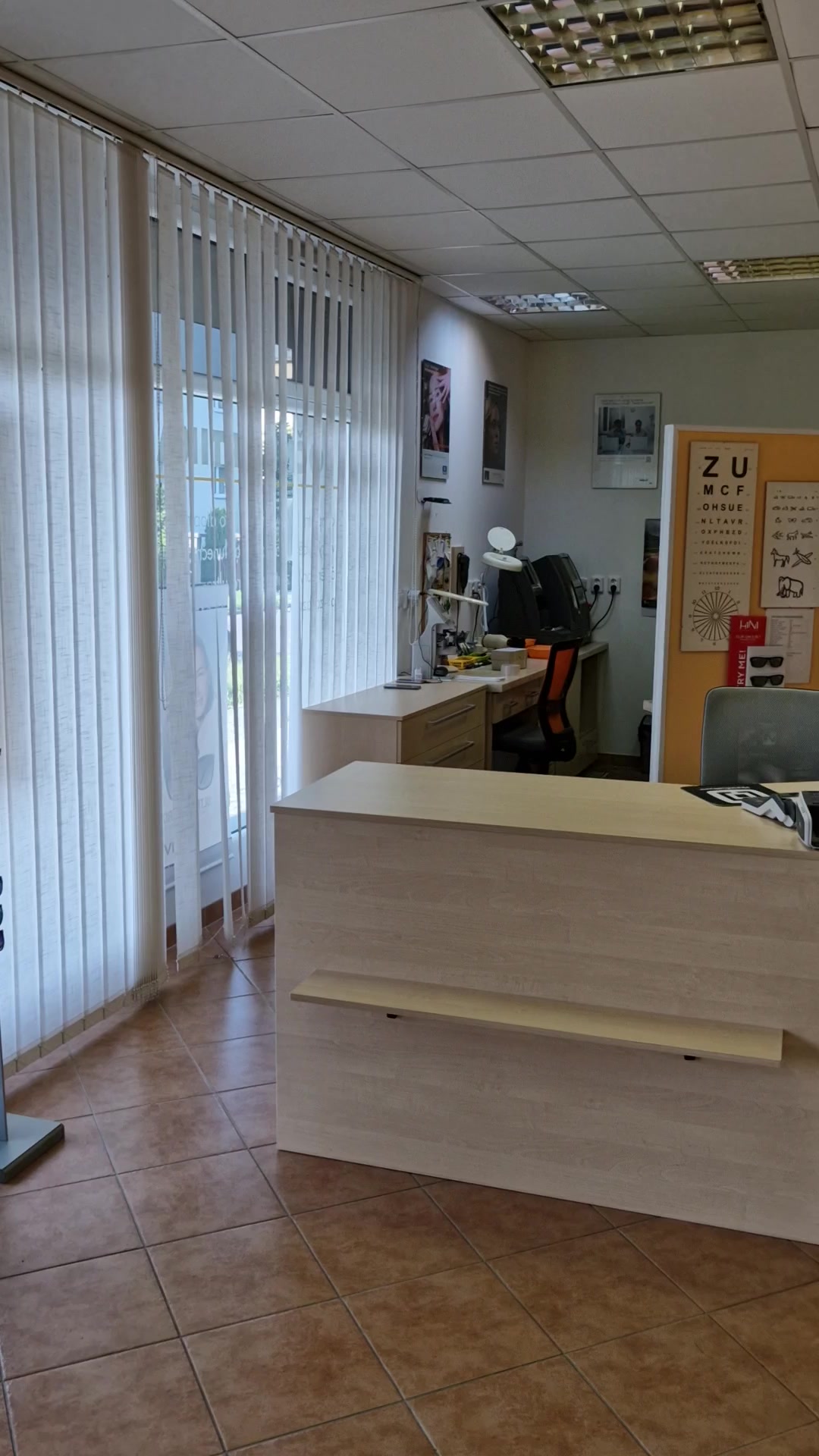 Oční optika Karolová foto 2 (náhled videa)