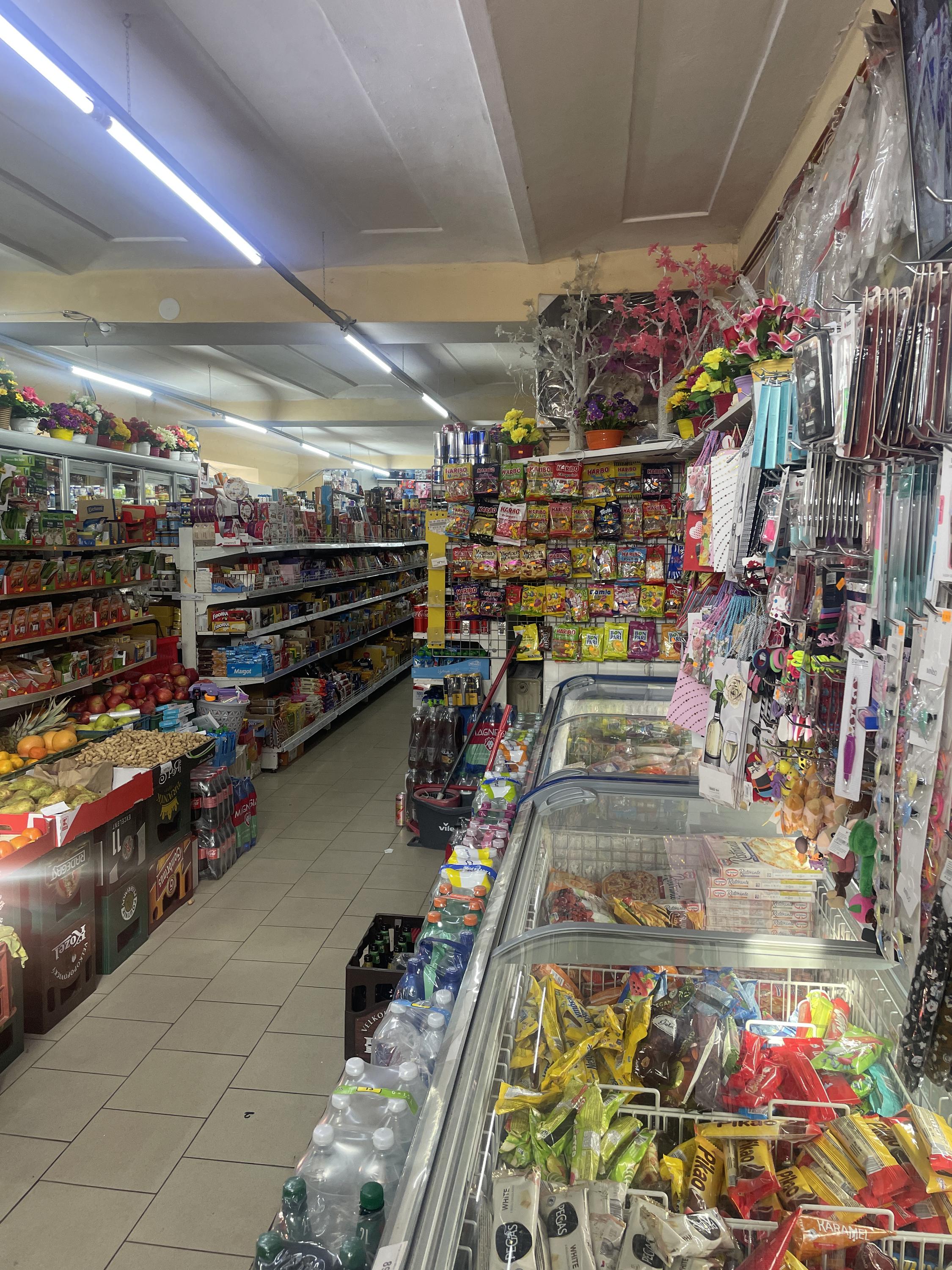 Potraviny - Večerka foto 2