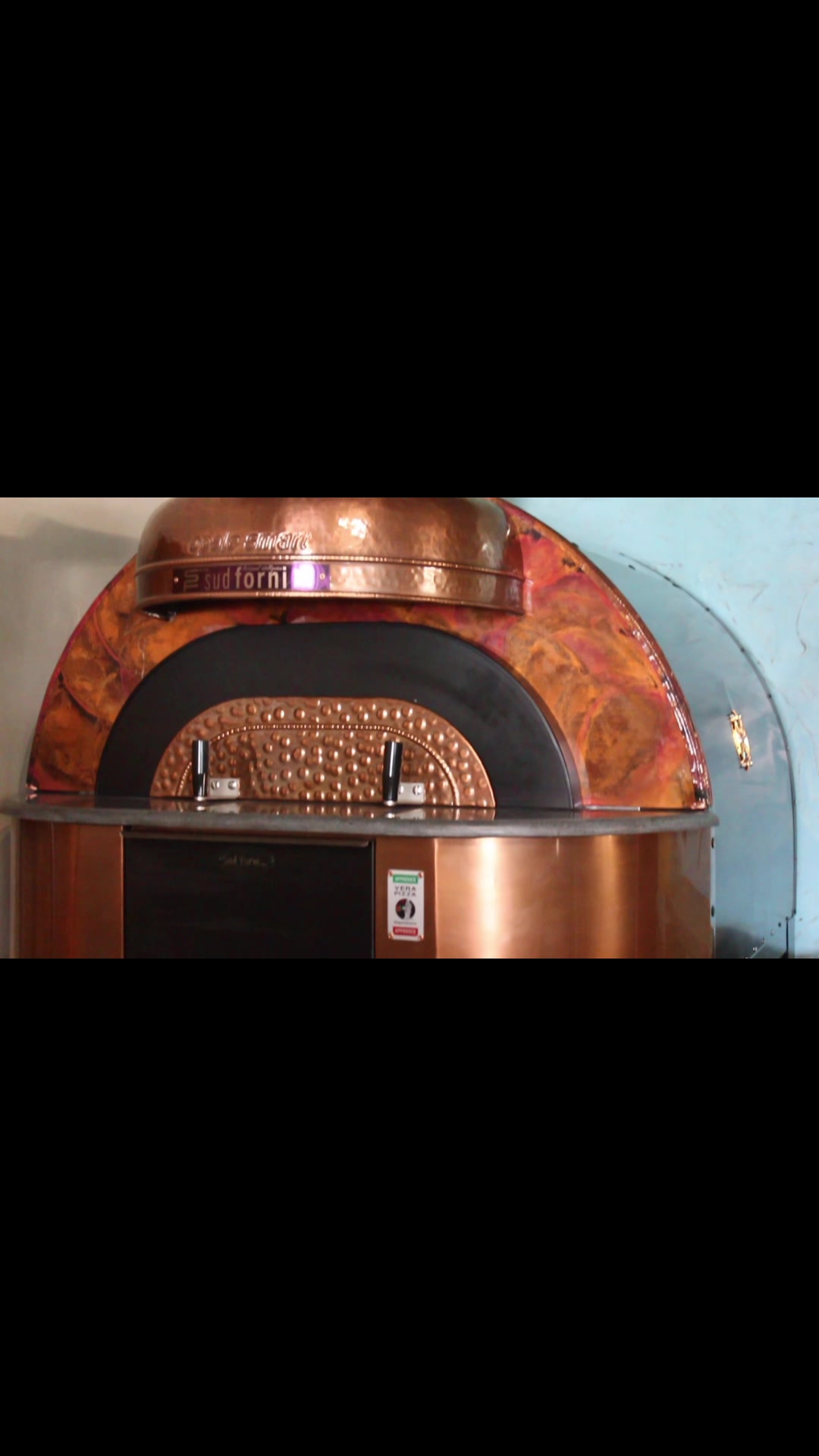 Pizza Gatto Nero foto 2 (náhled videa)
