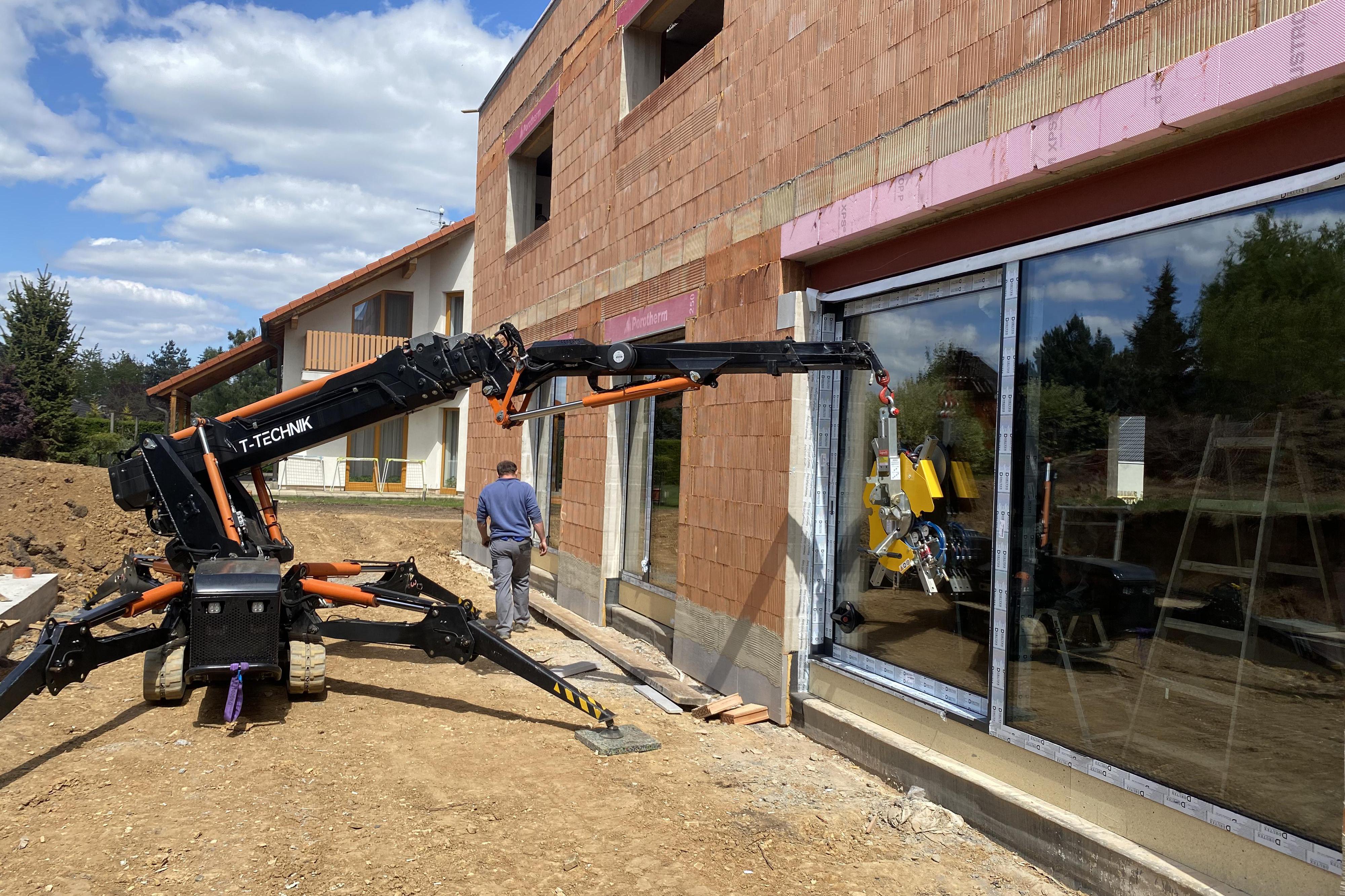 T-TECHNIK - Pronájem minijeřábů