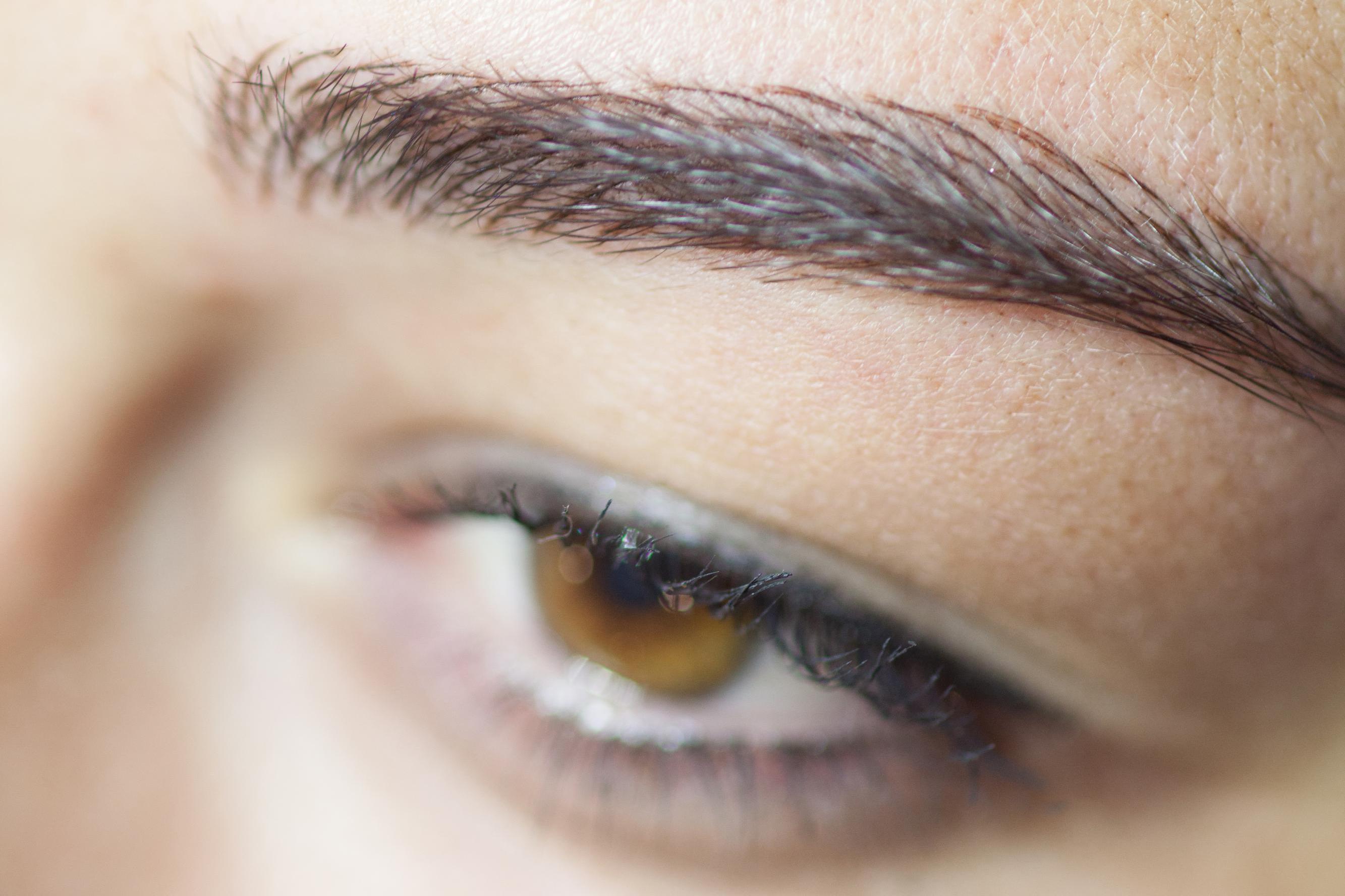 Permanentní make-up, tetování obočí