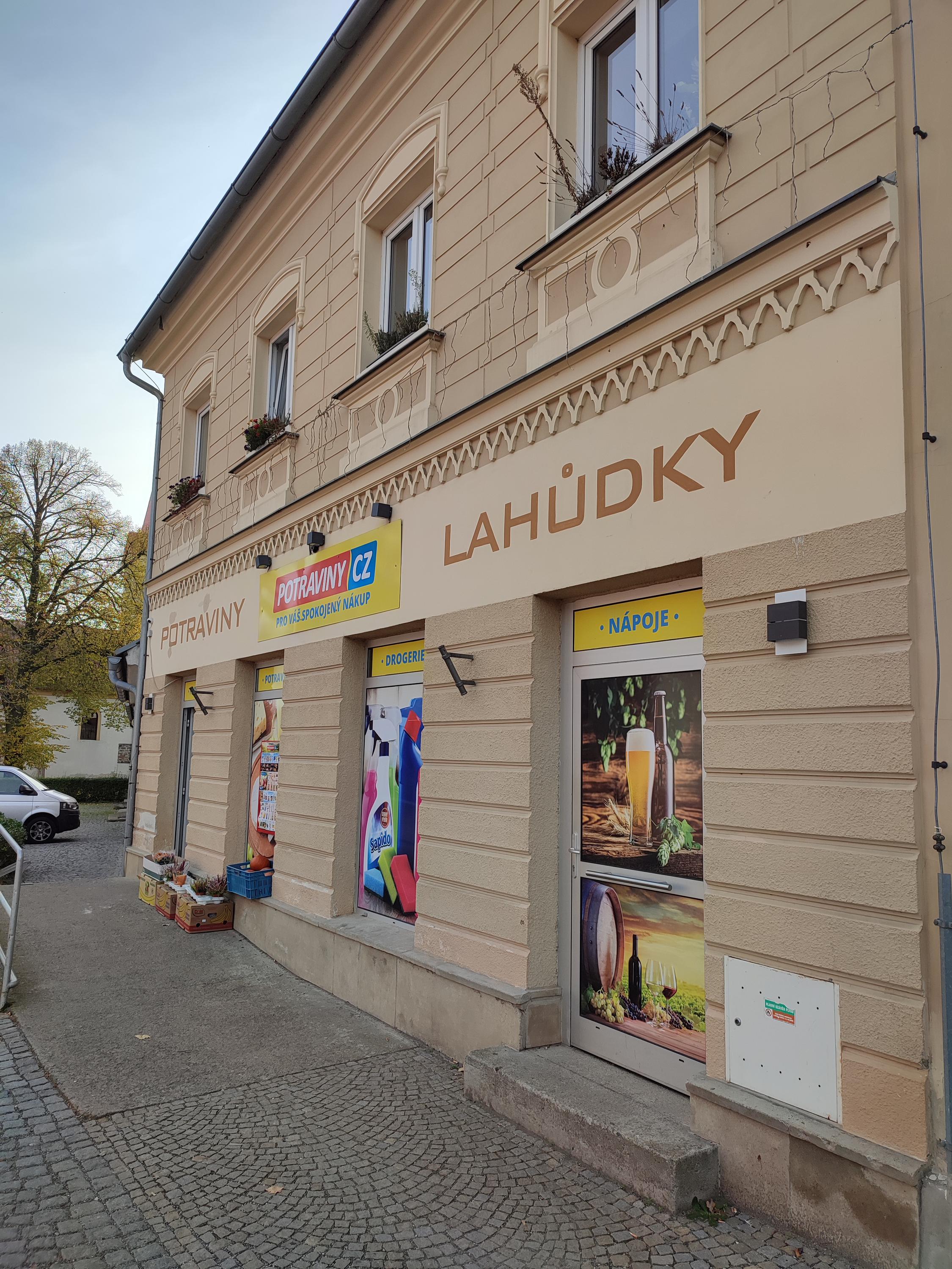 Potraviny nám. T. G. Masaryka 	94 foto 2