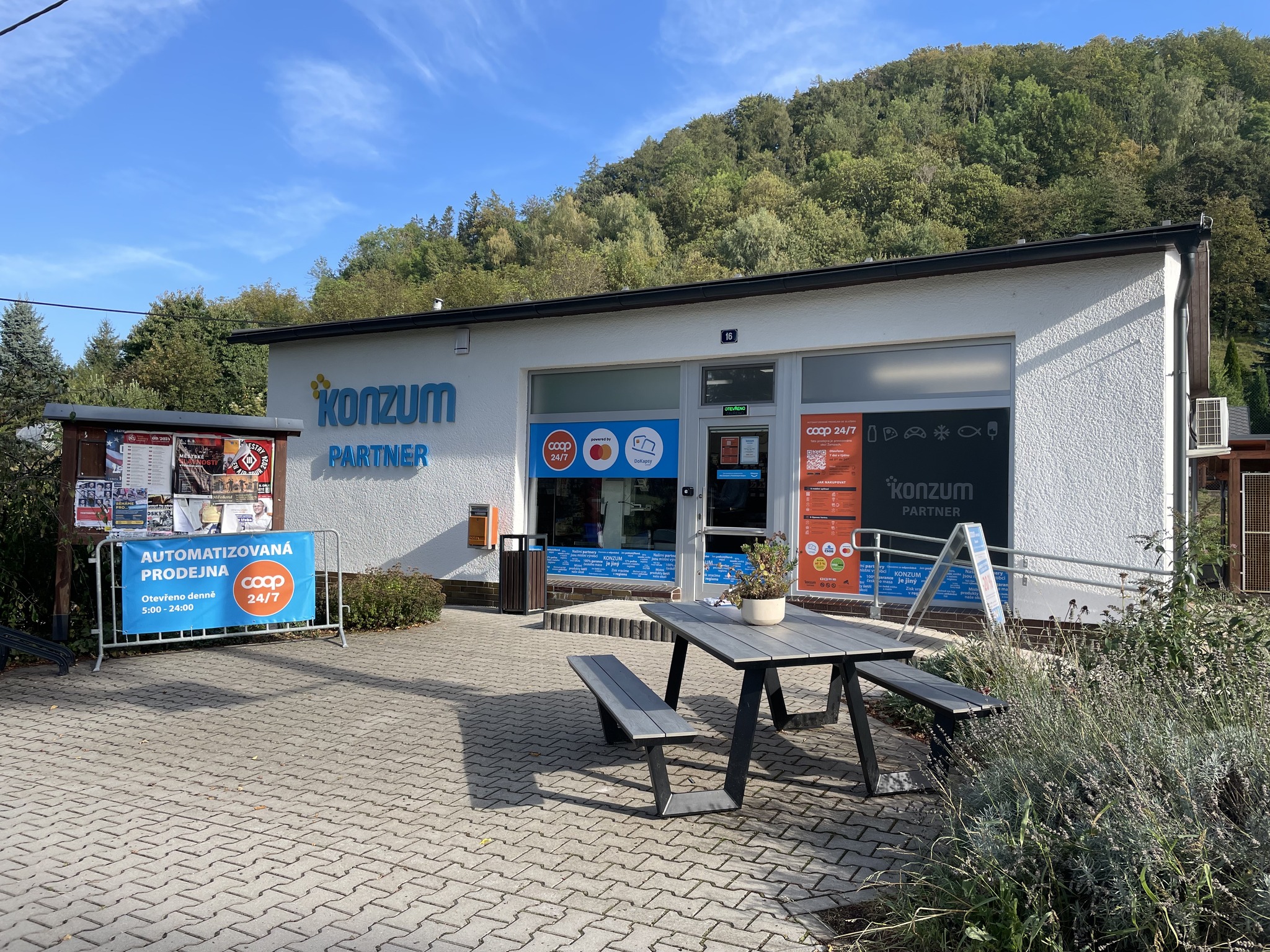 KONZUM 24/7 foto 5