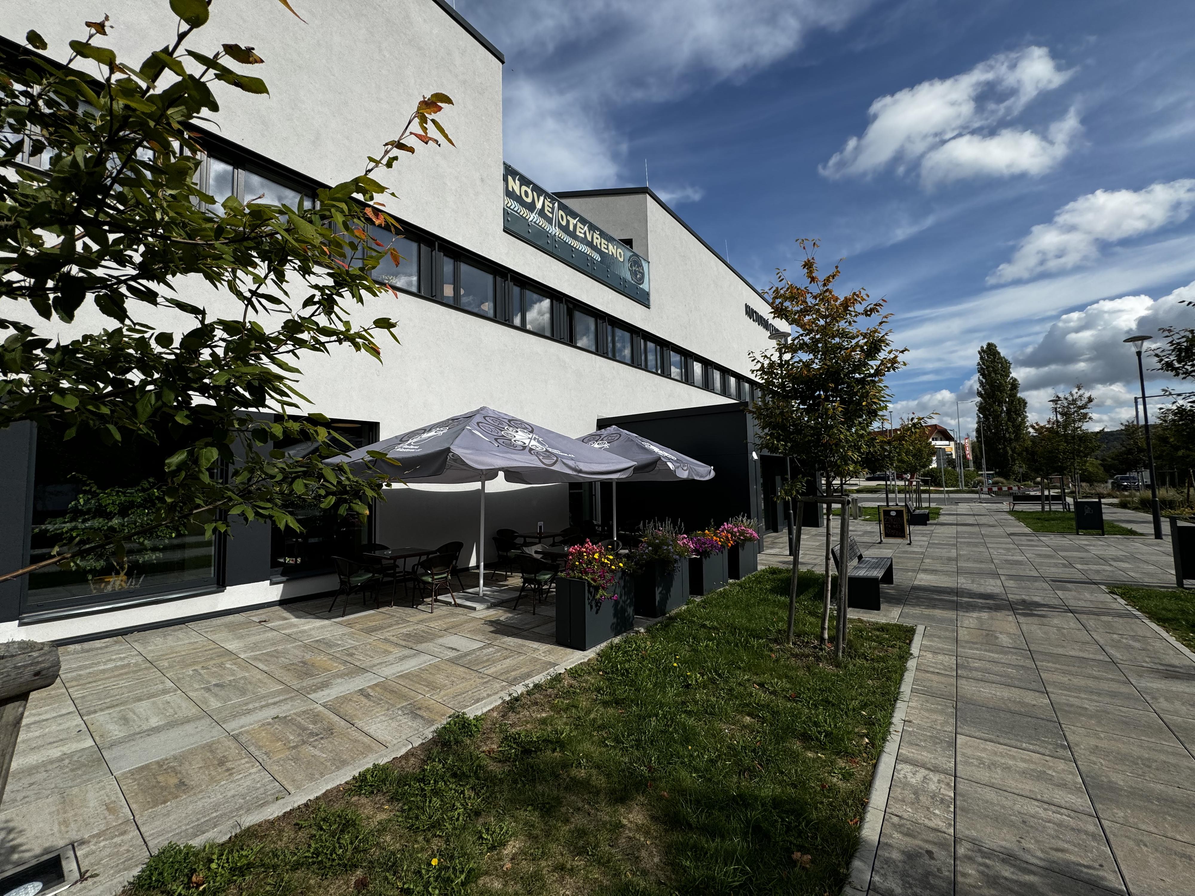 Oplatka kavárna & bar foto 3