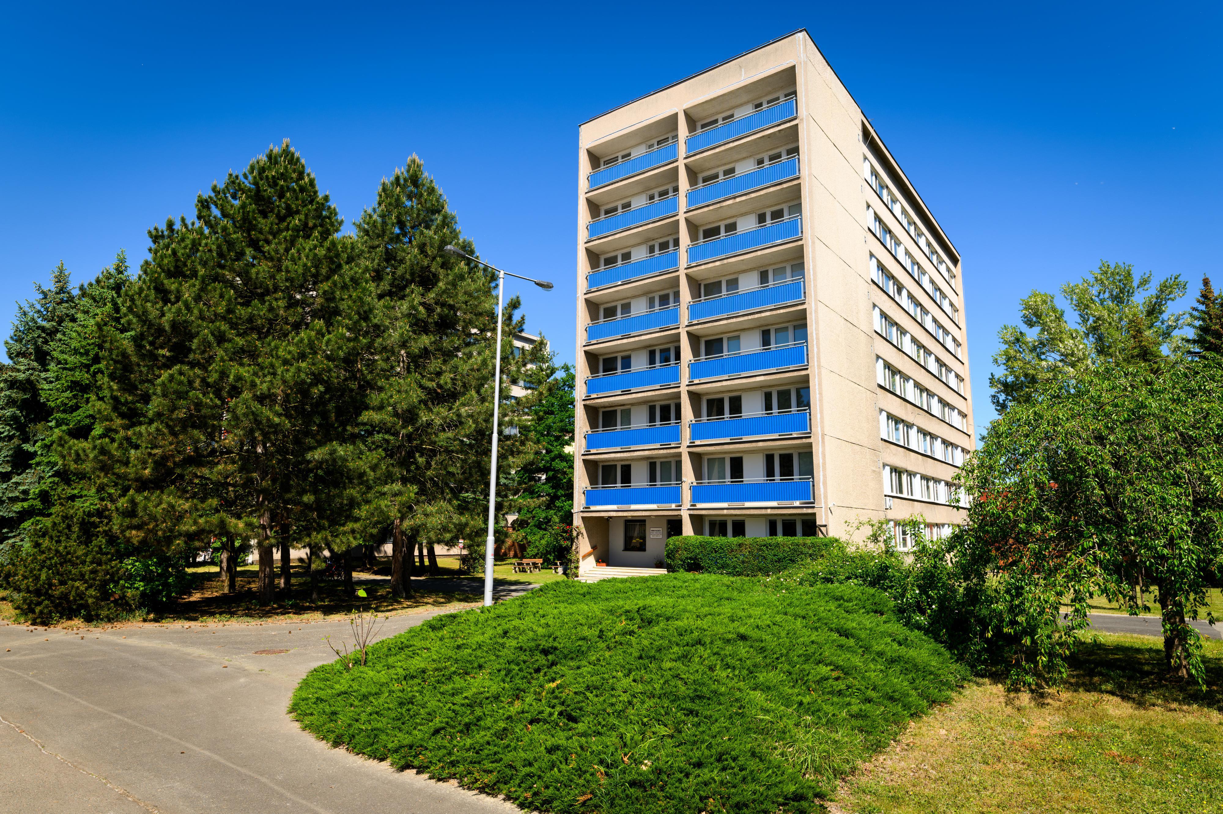 Domov mládeže, internát a školní jídelna Hradec Králové