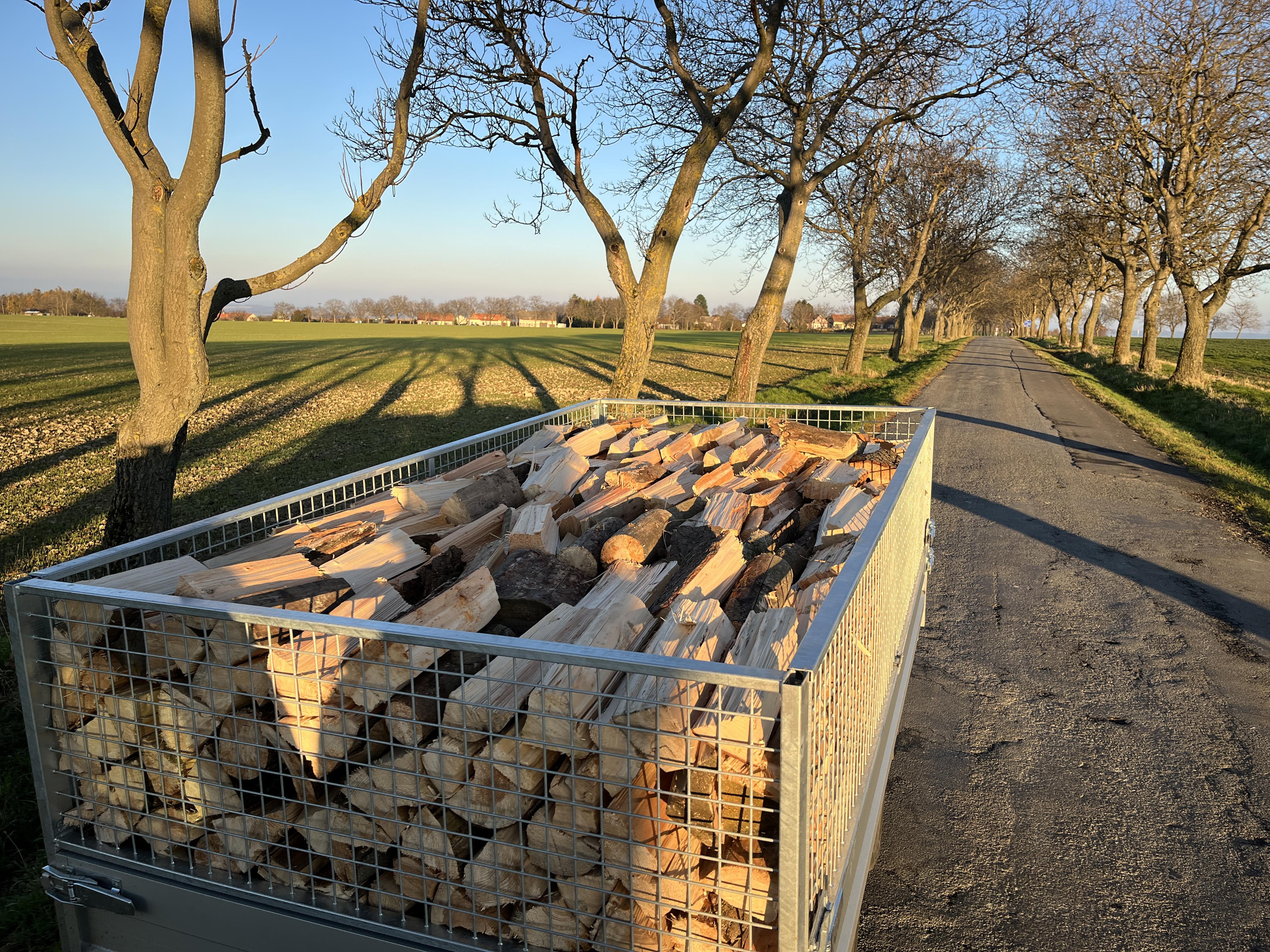 Palivové dřevo Jakub Smékal foto 3