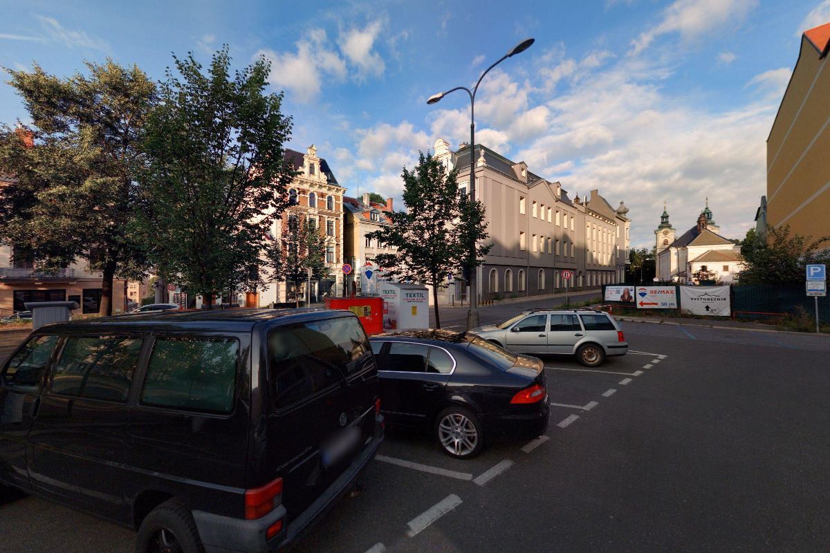 Nabíjecí stanice ČEZ